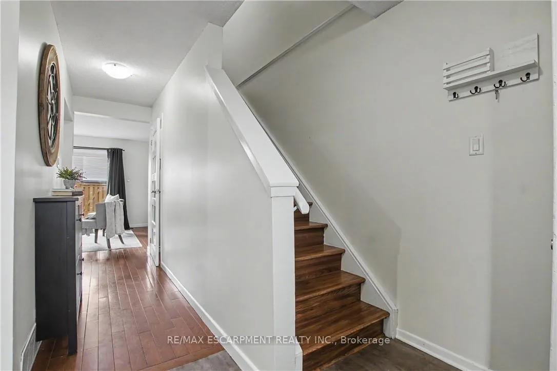 Photo 7 of Unit 15, 1190 Upper Ottawa Street, Hamilton, Quinndale — HOMEH
