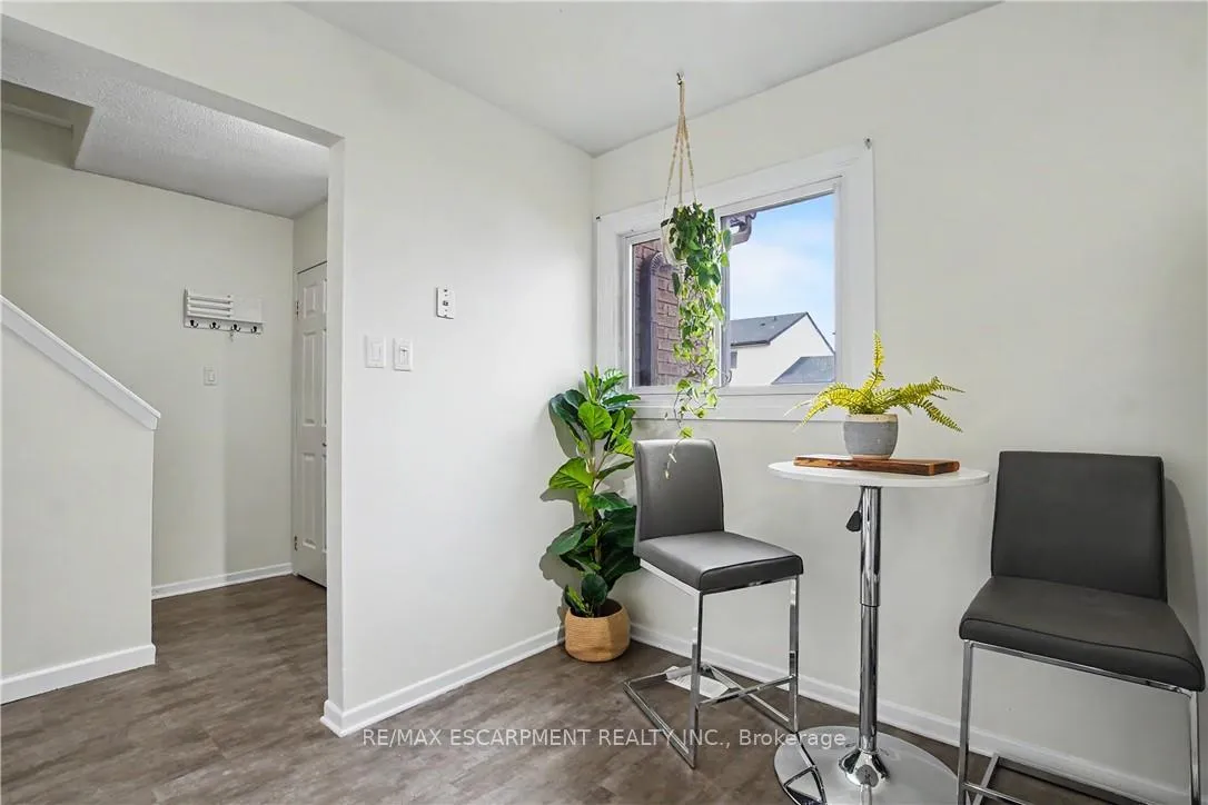 Photo 10 of Unit 15, 1190 Upper Ottawa Street, Hamilton, Quinndale — HOMEH
