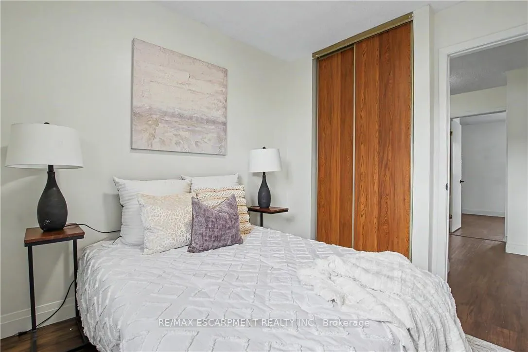 Photo 19 of Unit 15, 1190 Upper Ottawa Street, Hamilton, Quinndale — HOMEH