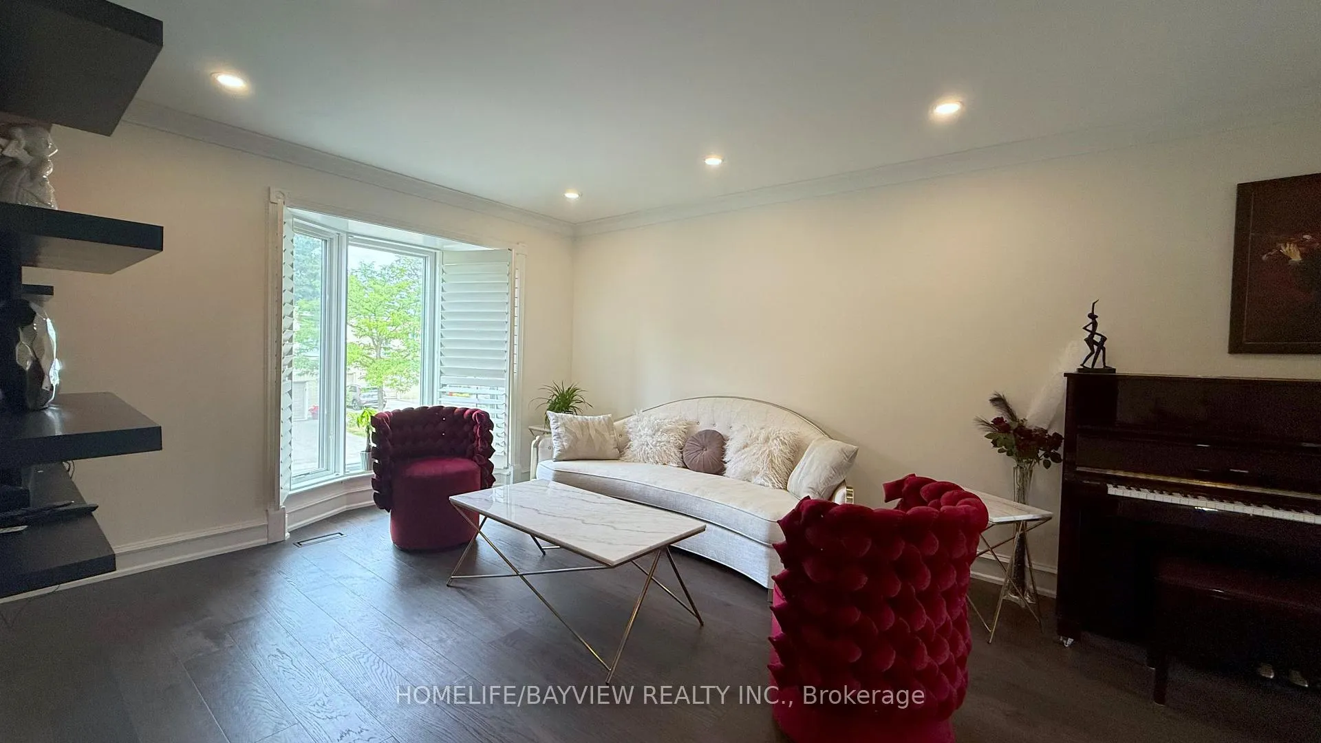 Photo 4 of 85 Crimson Millway, North York, St. Andrew-Windfields — HOMEH