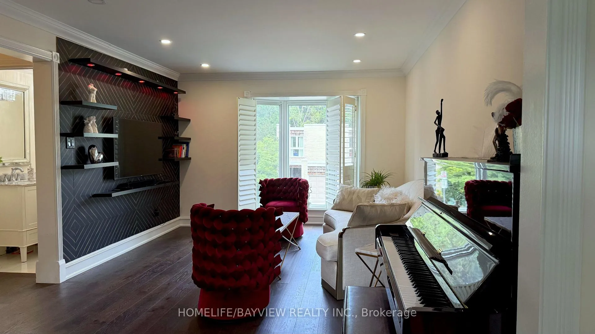 Photo 5 of 85 Crimson Millway, North York, St. Andrew-Windfields — HOMEH