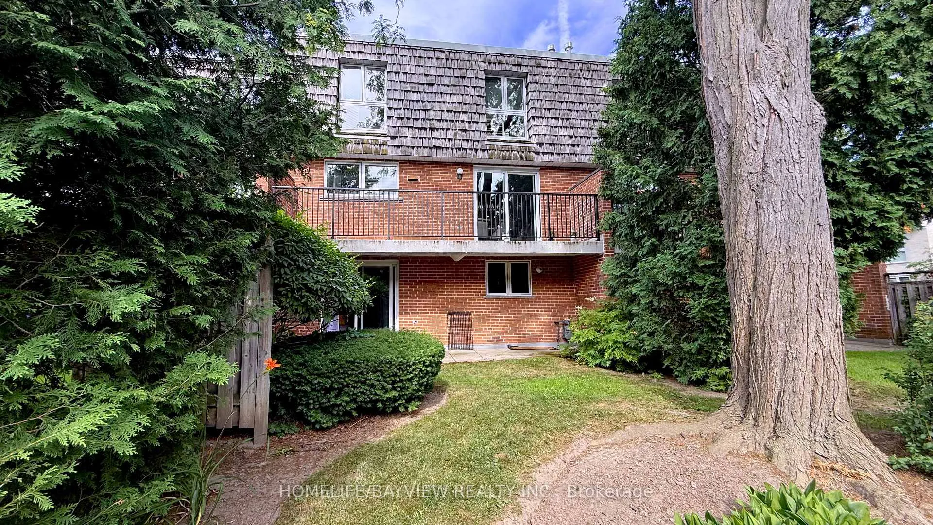 Photo 34 of 85 Crimson Millway, North York, St. Andrew-Windfields — HOMEH