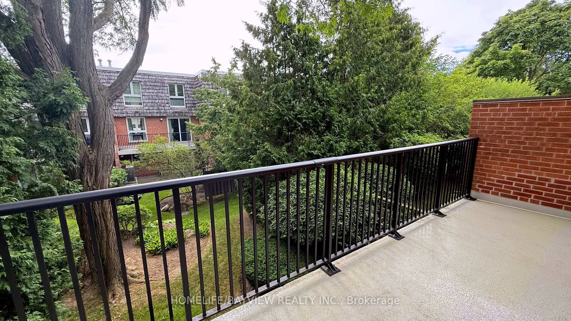 Photo 35 of 85 Crimson Millway, North York, St. Andrew-Windfields — HOMEH