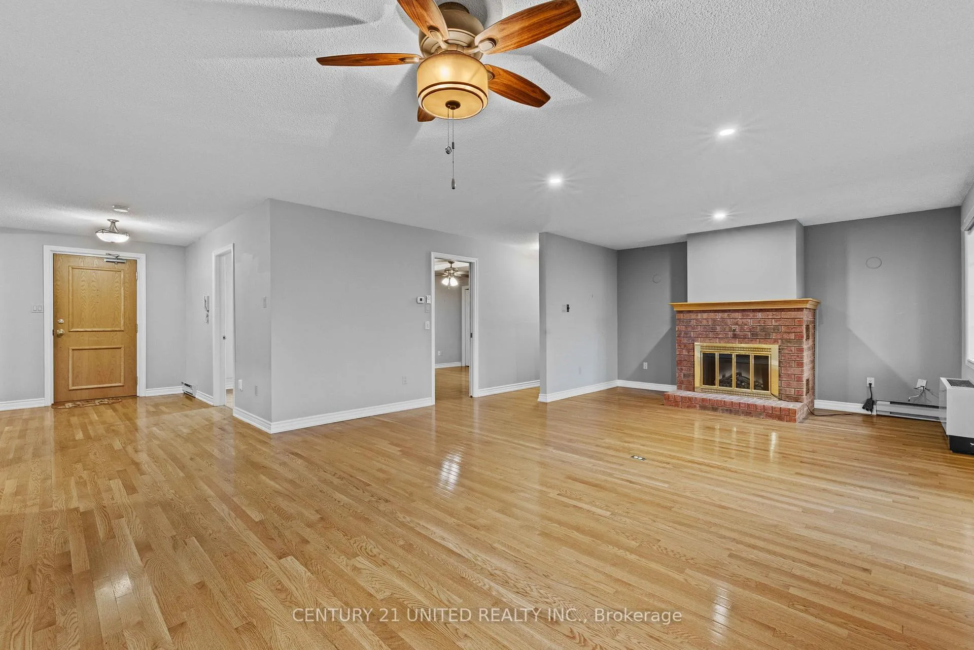 Photo 15 of Unit 3, 660 Whitaker Street, Peterborough, Ashburnham Ward 4 — HOMEH