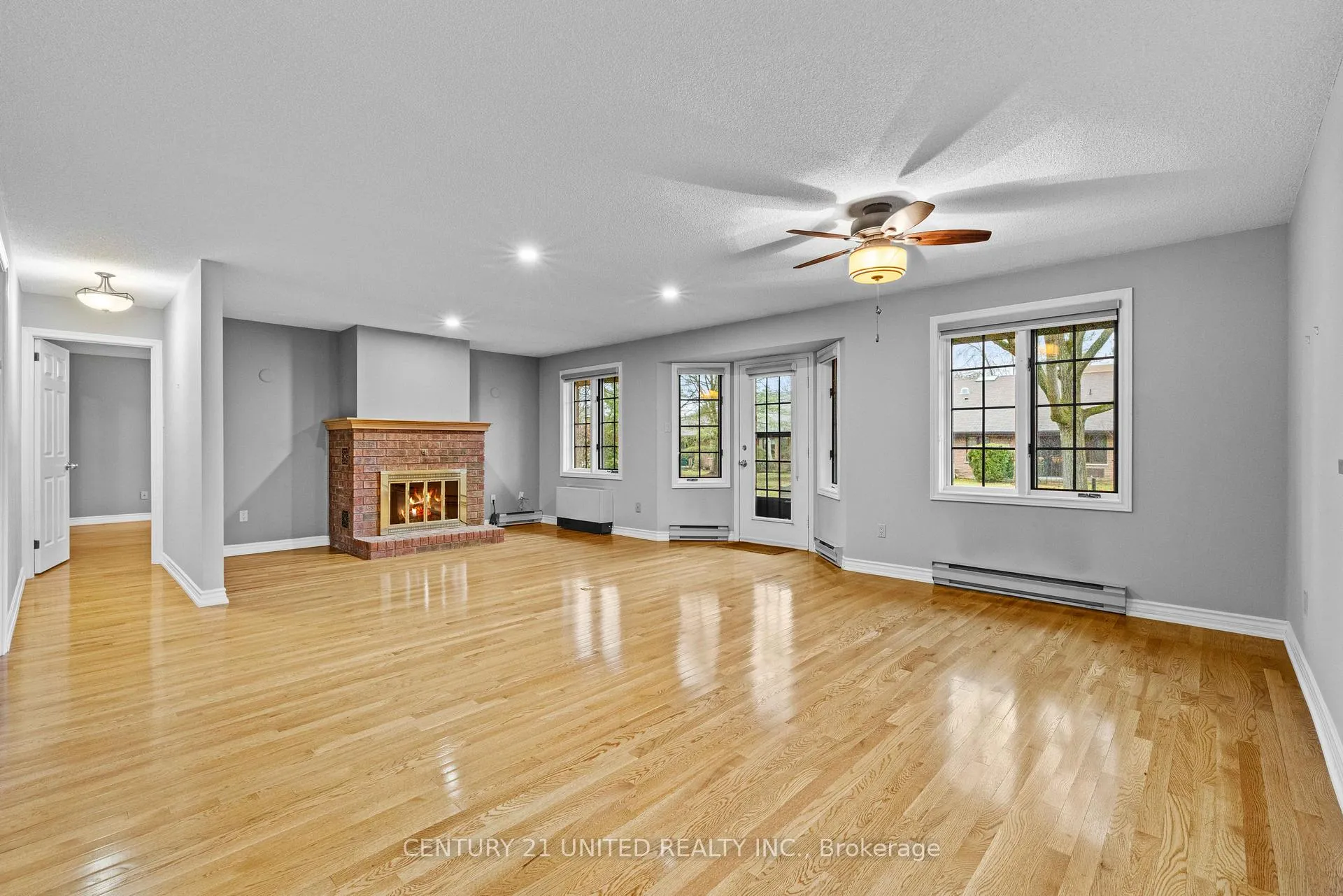 Photo 18 of Unit 3, 660 Whitaker Street, Peterborough, Ashburnham Ward 4 — HOMEH