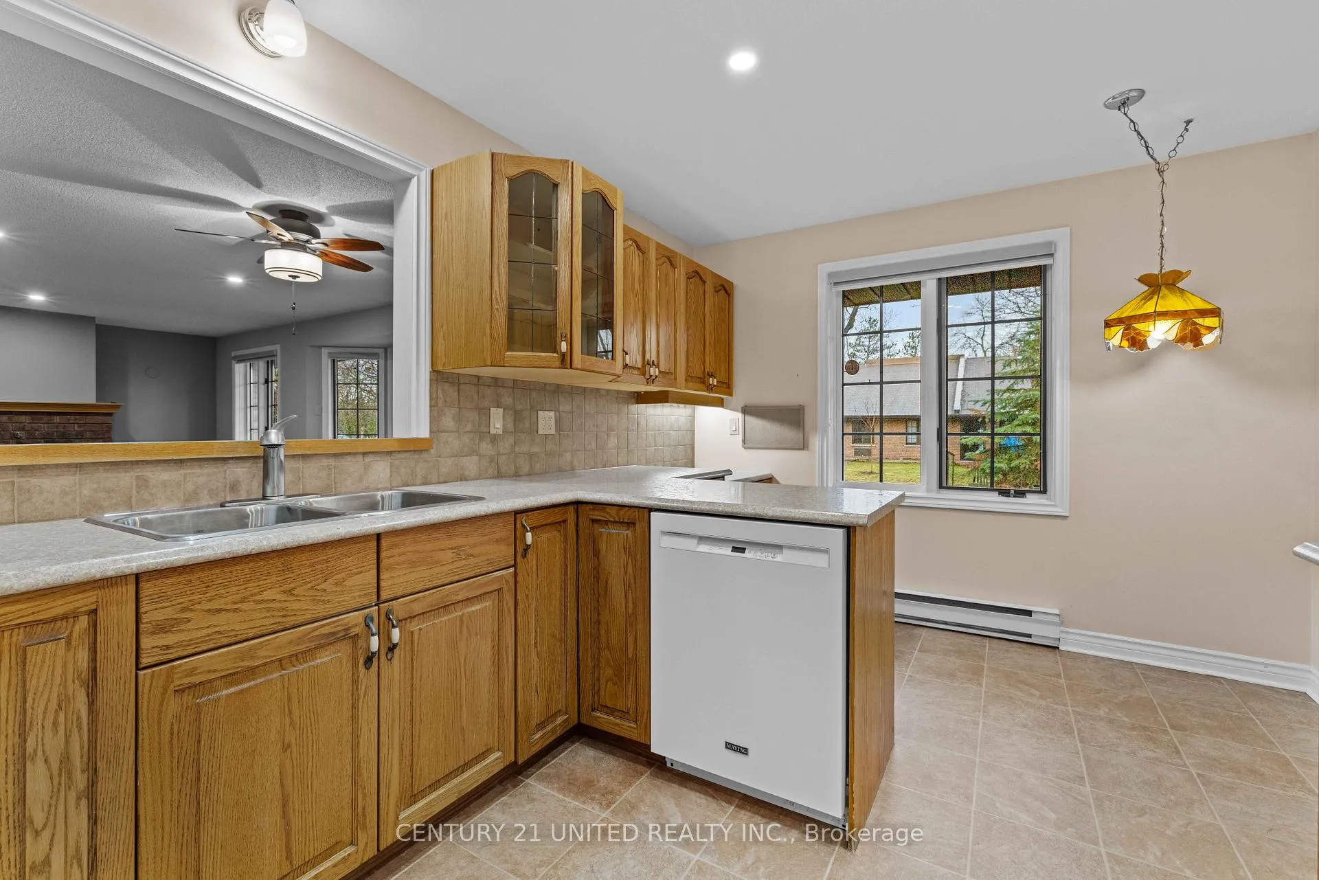 Photo 24 of Unit 3, 660 Whitaker Street, Peterborough, Ashburnham Ward 4 — HOMEH