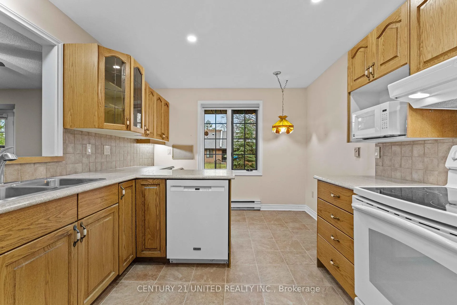 Photo 25 of Unit 3, 660 Whitaker Street, Peterborough, Ashburnham Ward 4 — HOMEH