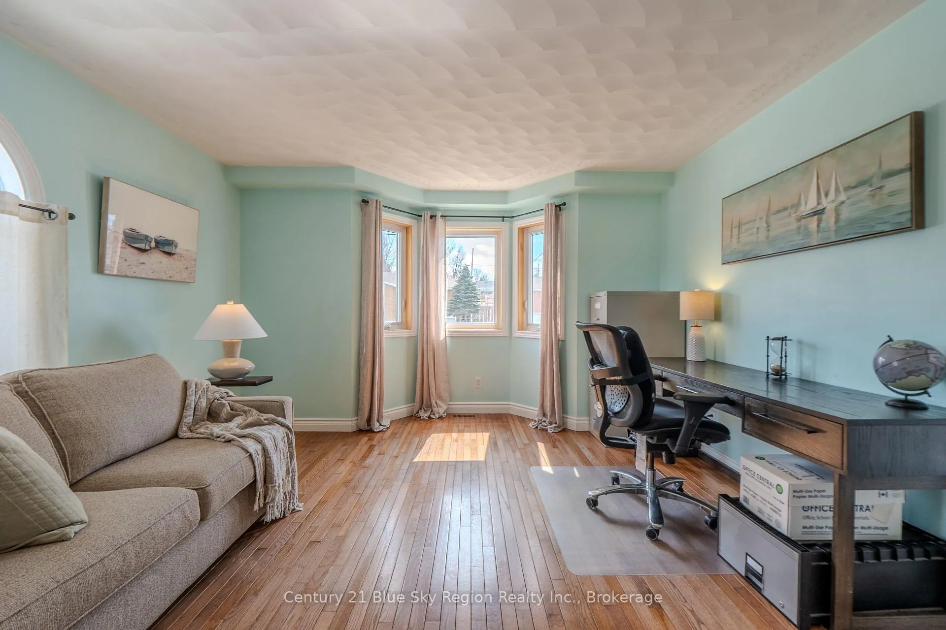 Photo 6 of 85 Shallot Crescent, North Bay, Birchaven — HOMEH