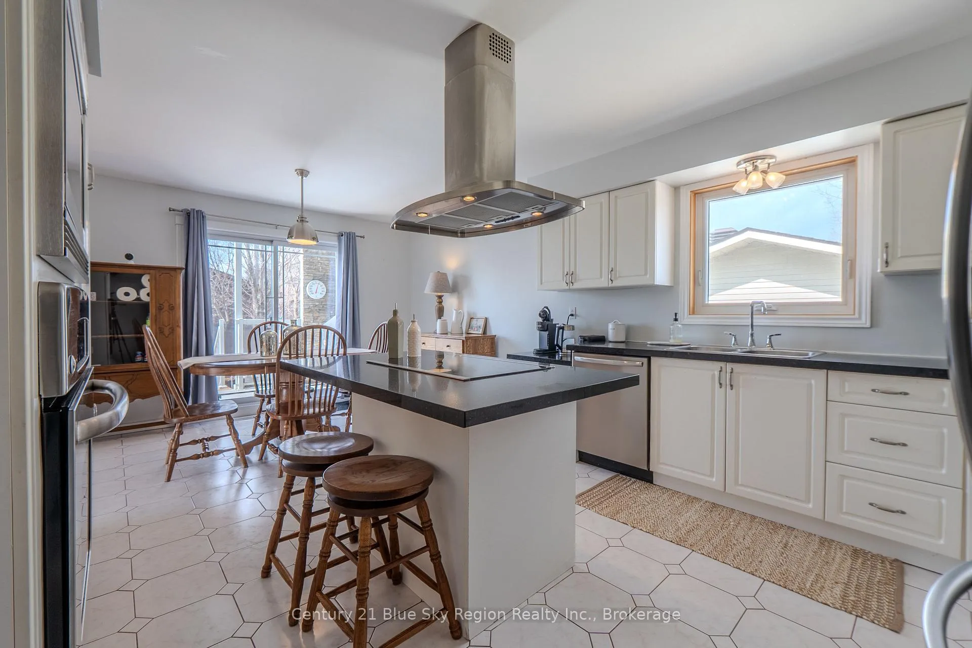 Photo 15 of 85 Shallot Crescent, North Bay, Birchaven — HOMEH