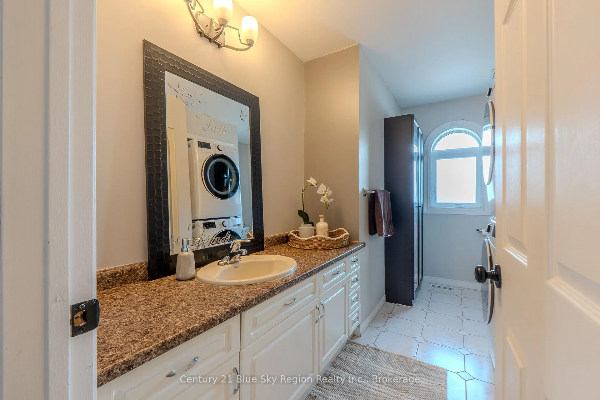 Photo 25 of 85 Shallot Crescent, North Bay, Birchaven — HOMEH