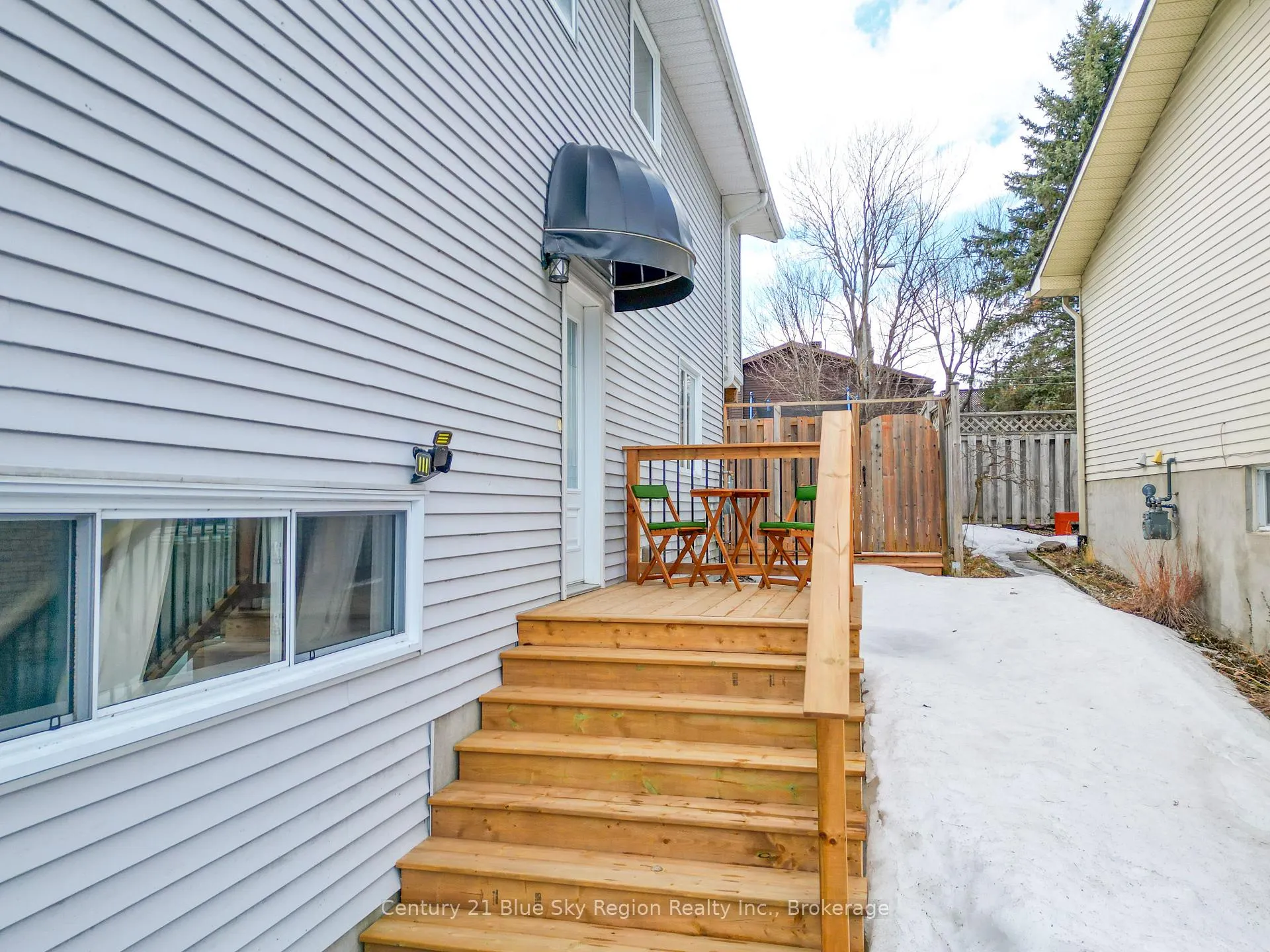 Photo 26 of 85 Shallot Crescent, North Bay, Birchaven — HOMEH