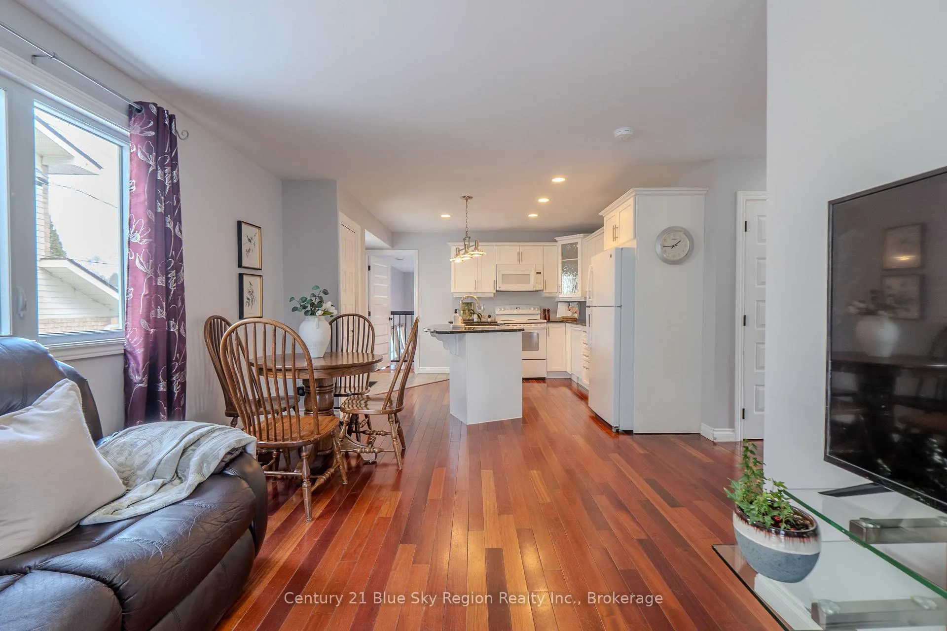 Photo 31 of 85 Shallot Crescent, North Bay, Birchaven — HOMEH