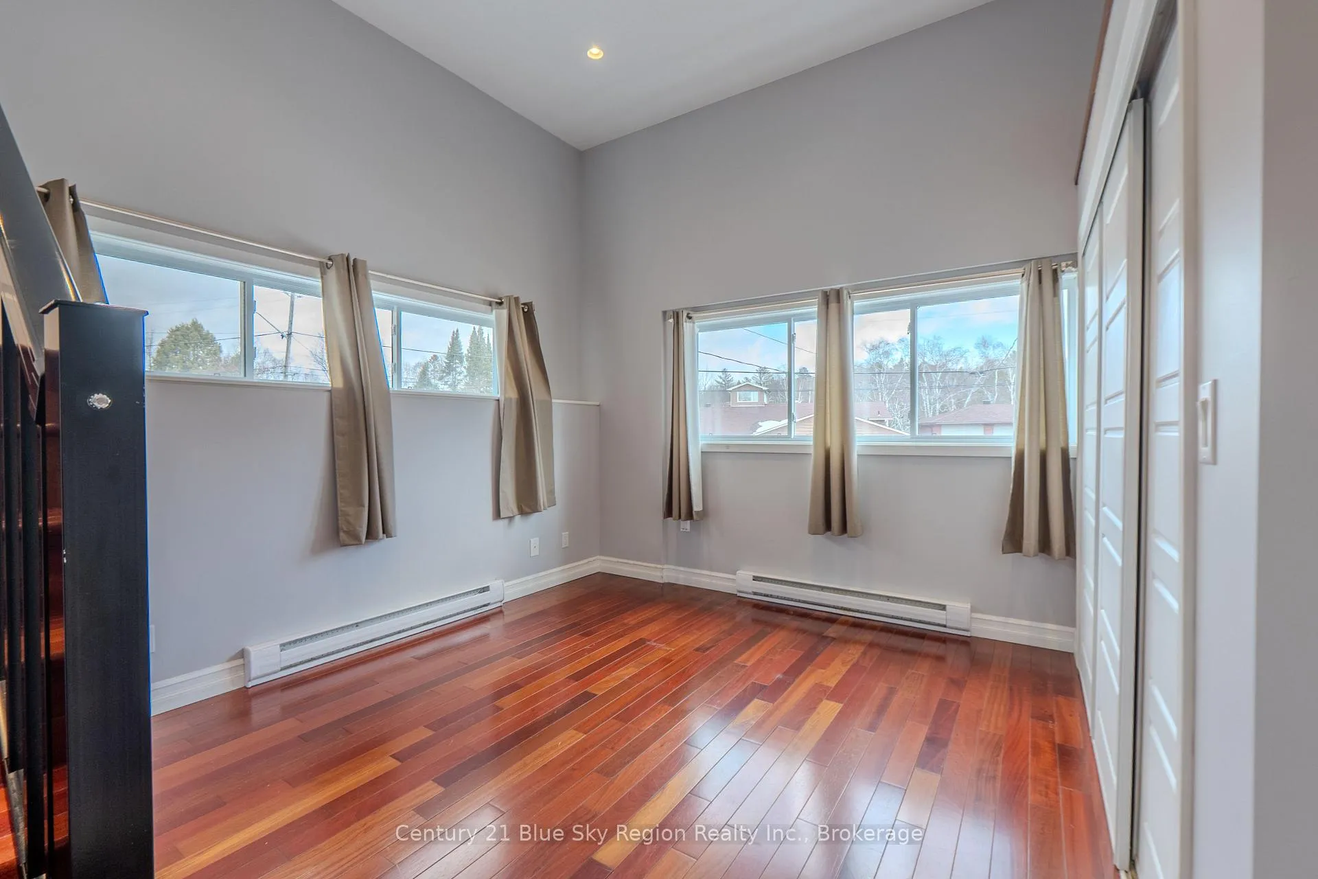 Photo 35 of 85 Shallot Crescent, North Bay, Birchaven — HOMEH