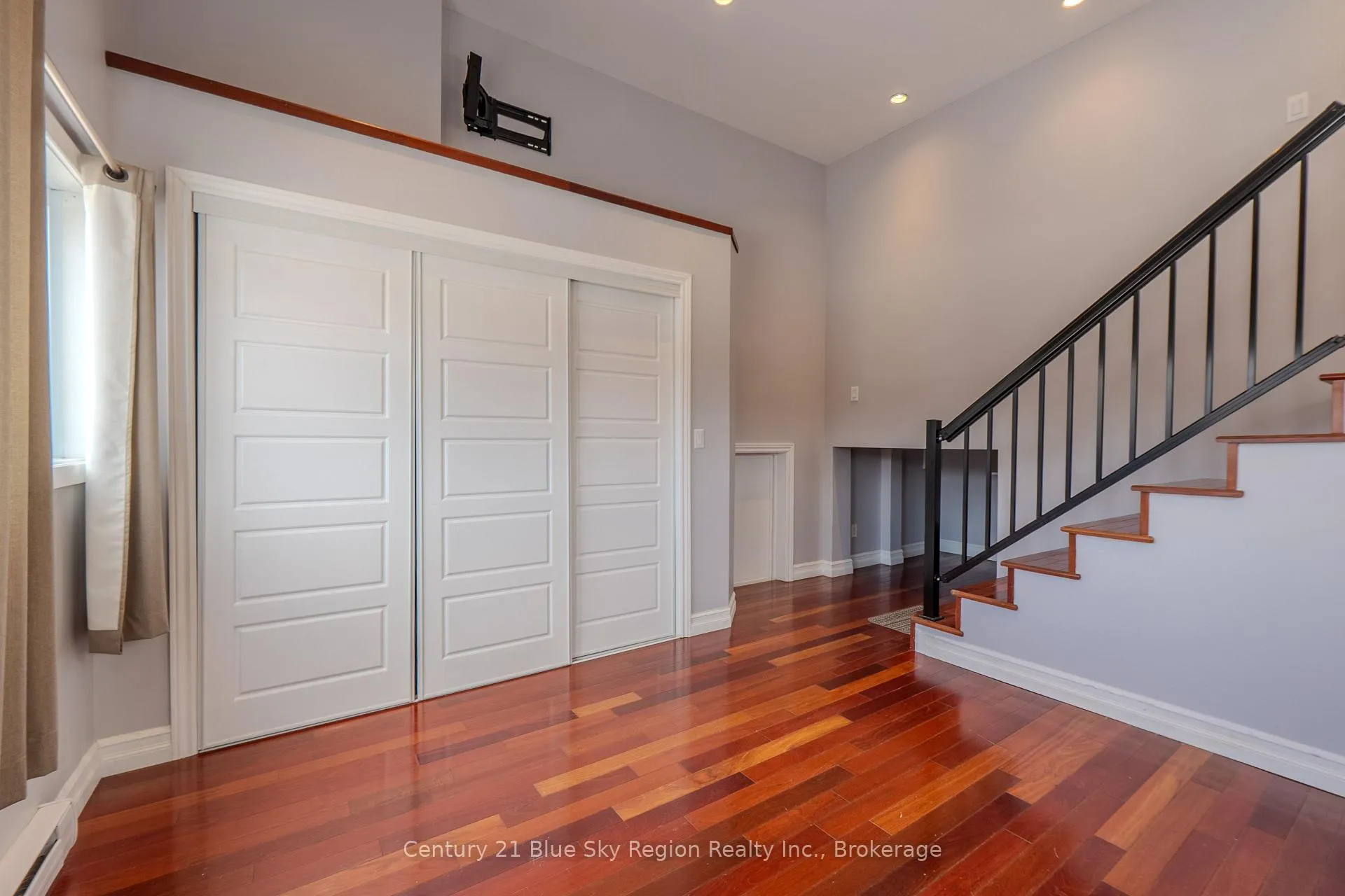 Photo 36 of 85 Shallot Crescent, North Bay, Birchaven — HOMEH