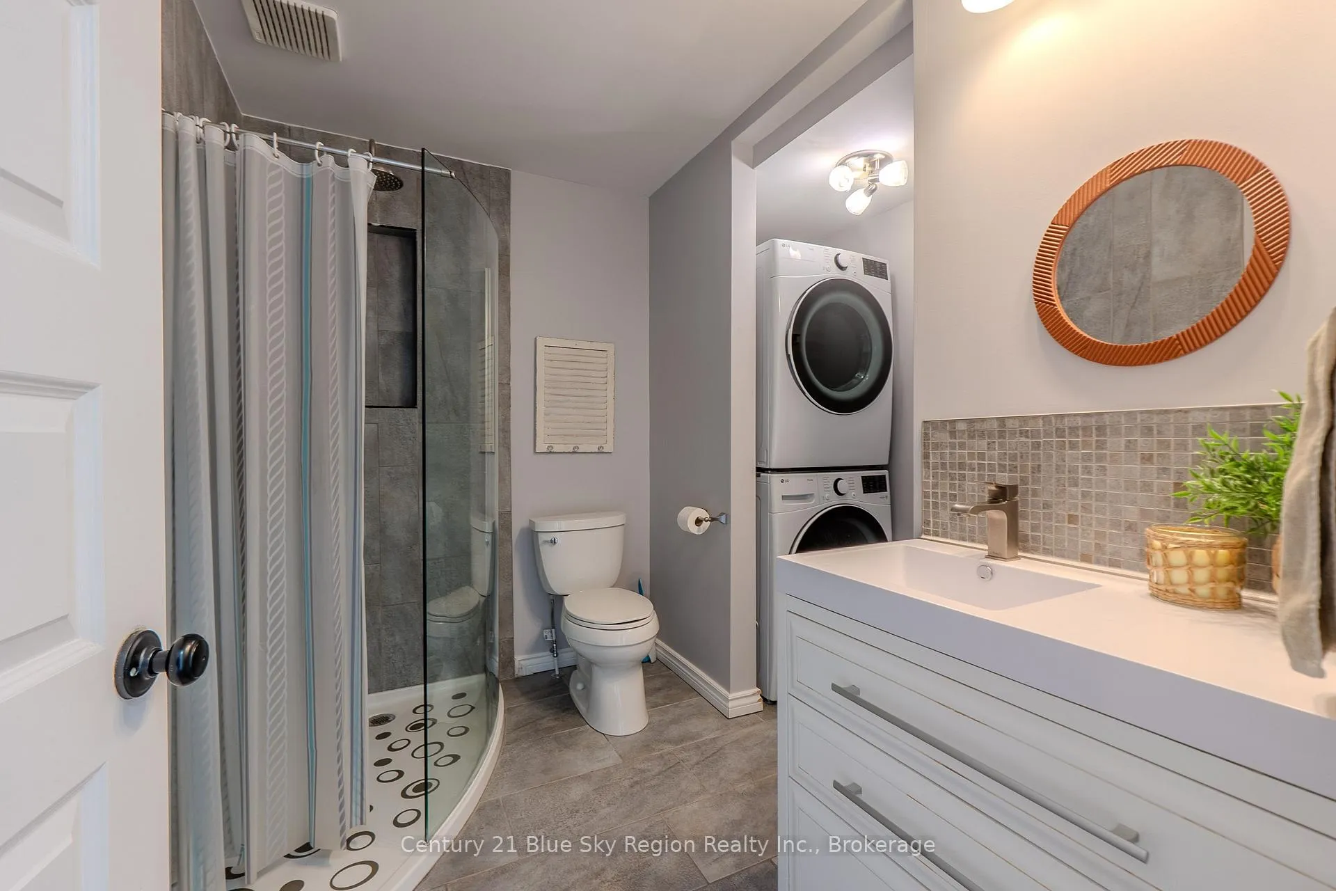 Photo 37 of 85 Shallot Crescent, North Bay, Birchaven — HOMEH