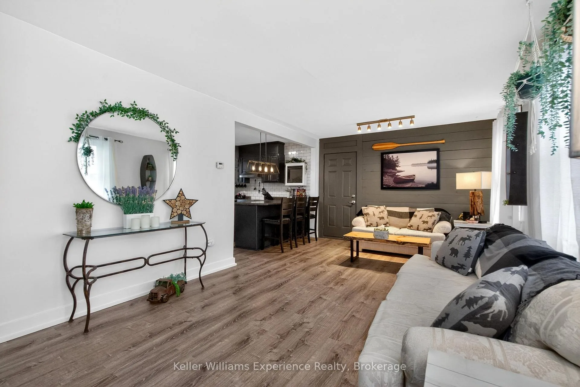 Photo 7 of 556 Johnson Street, Midland — HOMEH
