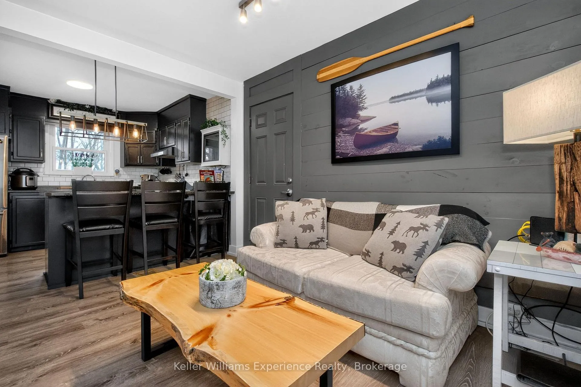 Photo 10 of 556 Johnson Street, Midland — HOMEH