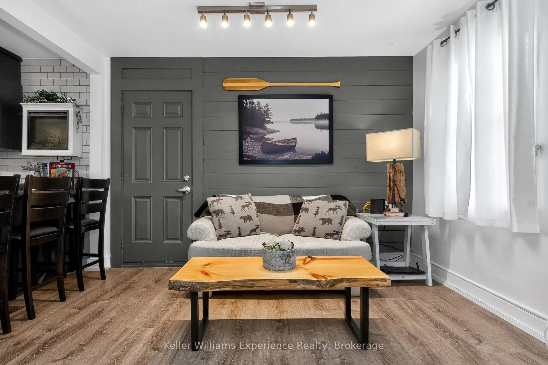 Photo 11 of 556 Johnson Street, Midland — HOMEH