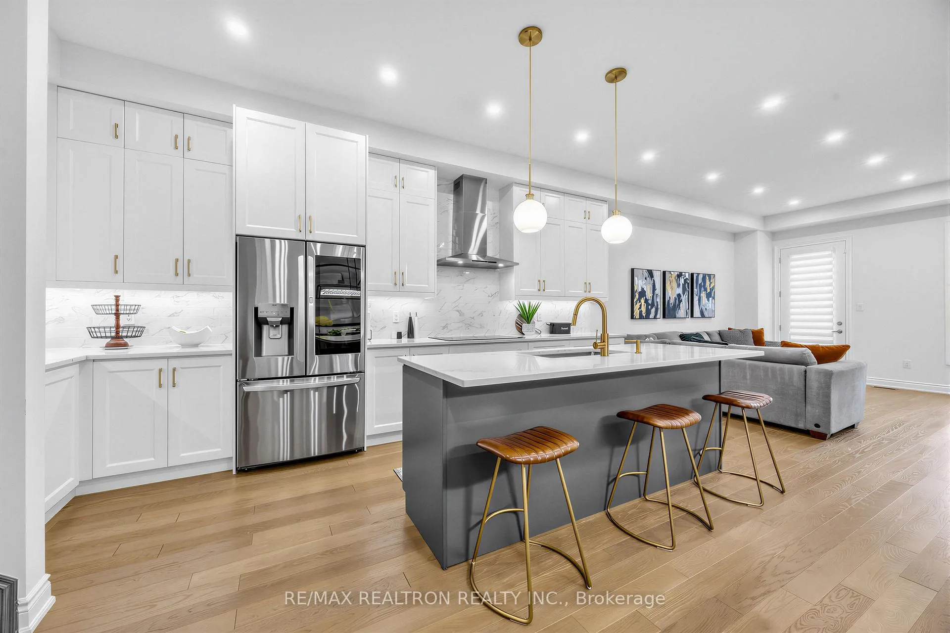 Photo 3 of 9532 Weston Road, Vaughan, Vellore Village — HOMEH
