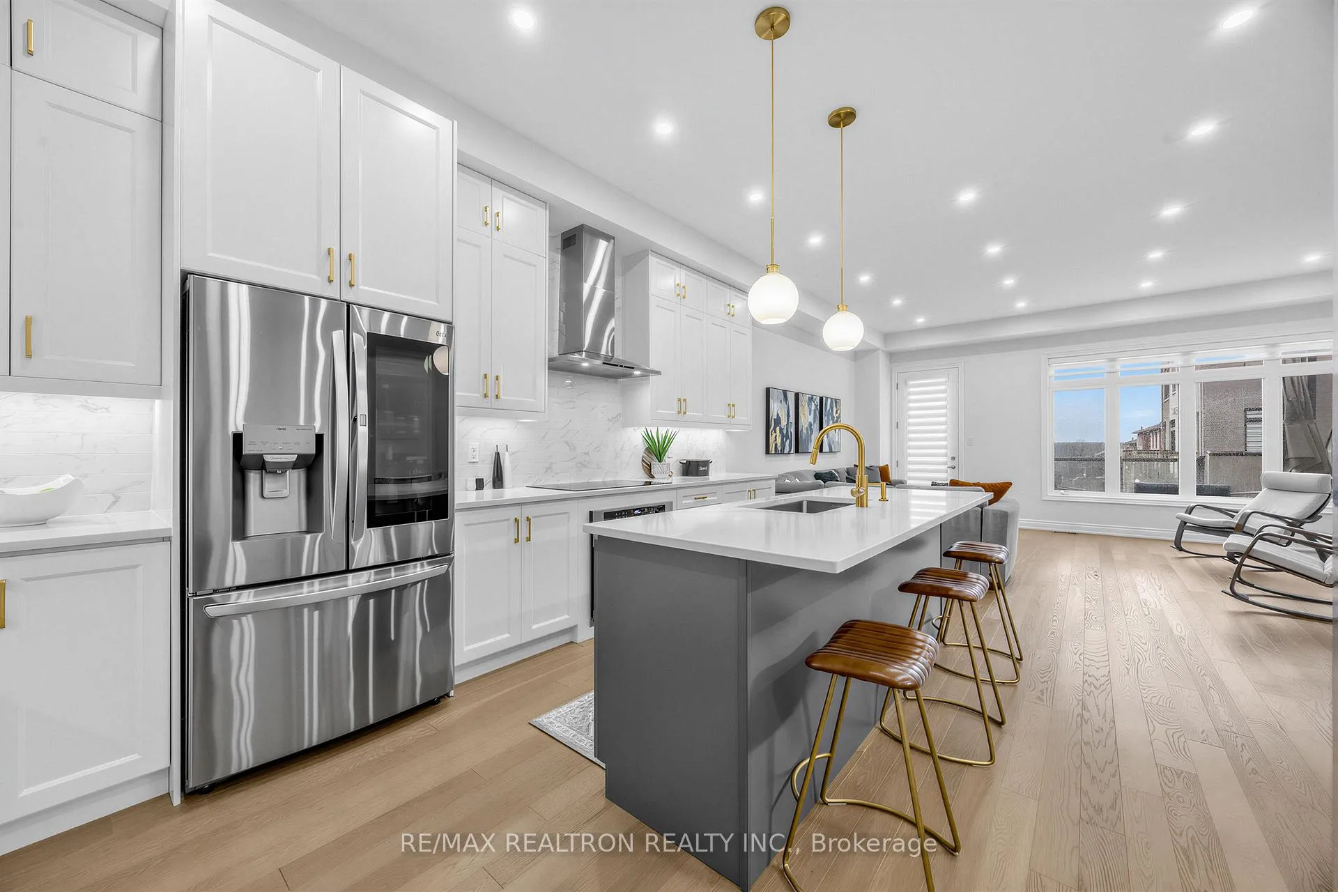Photo 5 of 9532 Weston Road, Vaughan, Vellore Village — HOMEH