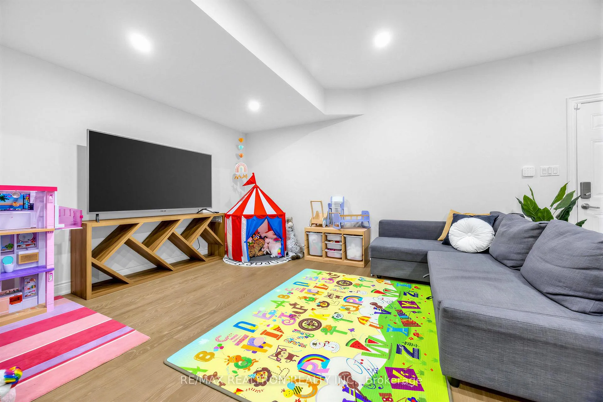 Photo 27 of 9532 Weston Road, Vaughan, Vellore Village — HOMEH