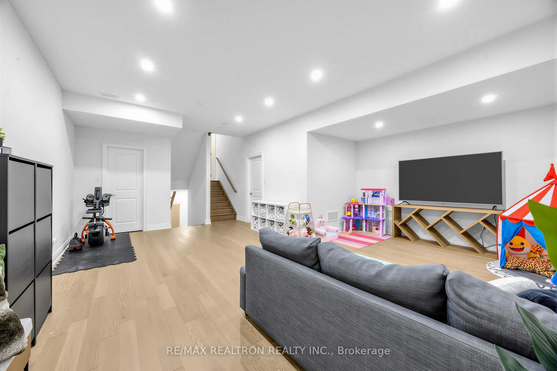 Photo 30 of 9532 Weston Road, Vaughan, Vellore Village — HOMEH
