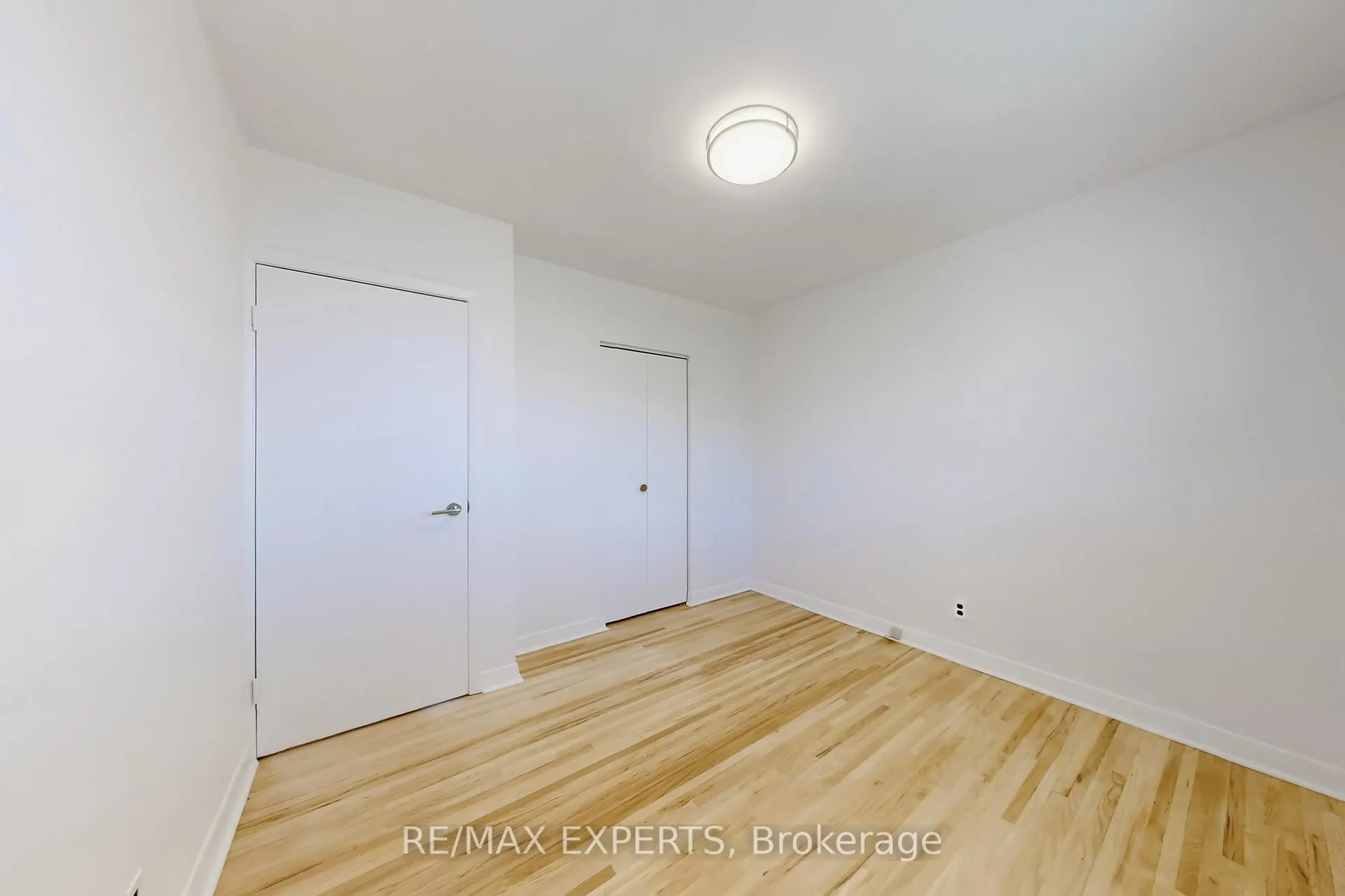 Photo 29 of 50 Goodman Crescent, Vaughan, Maple — HOMEH