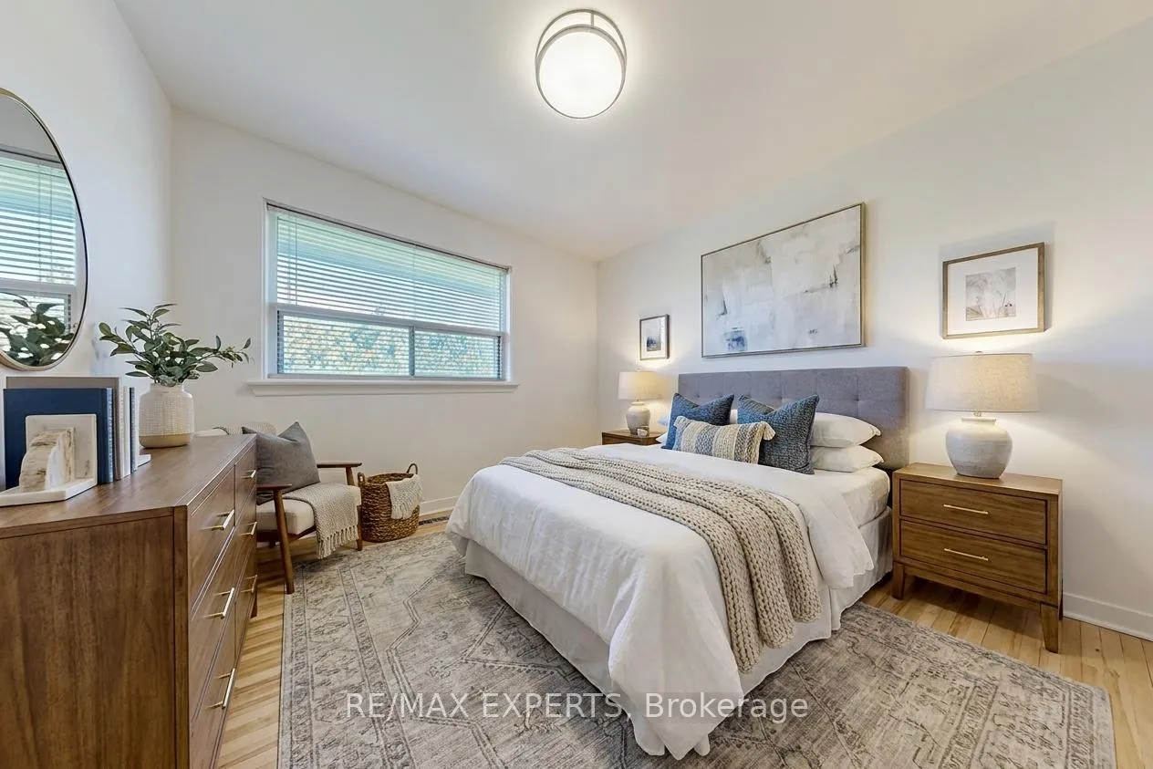 Photo 31 of 50 Goodman Crescent, Vaughan, Maple — HOMEH