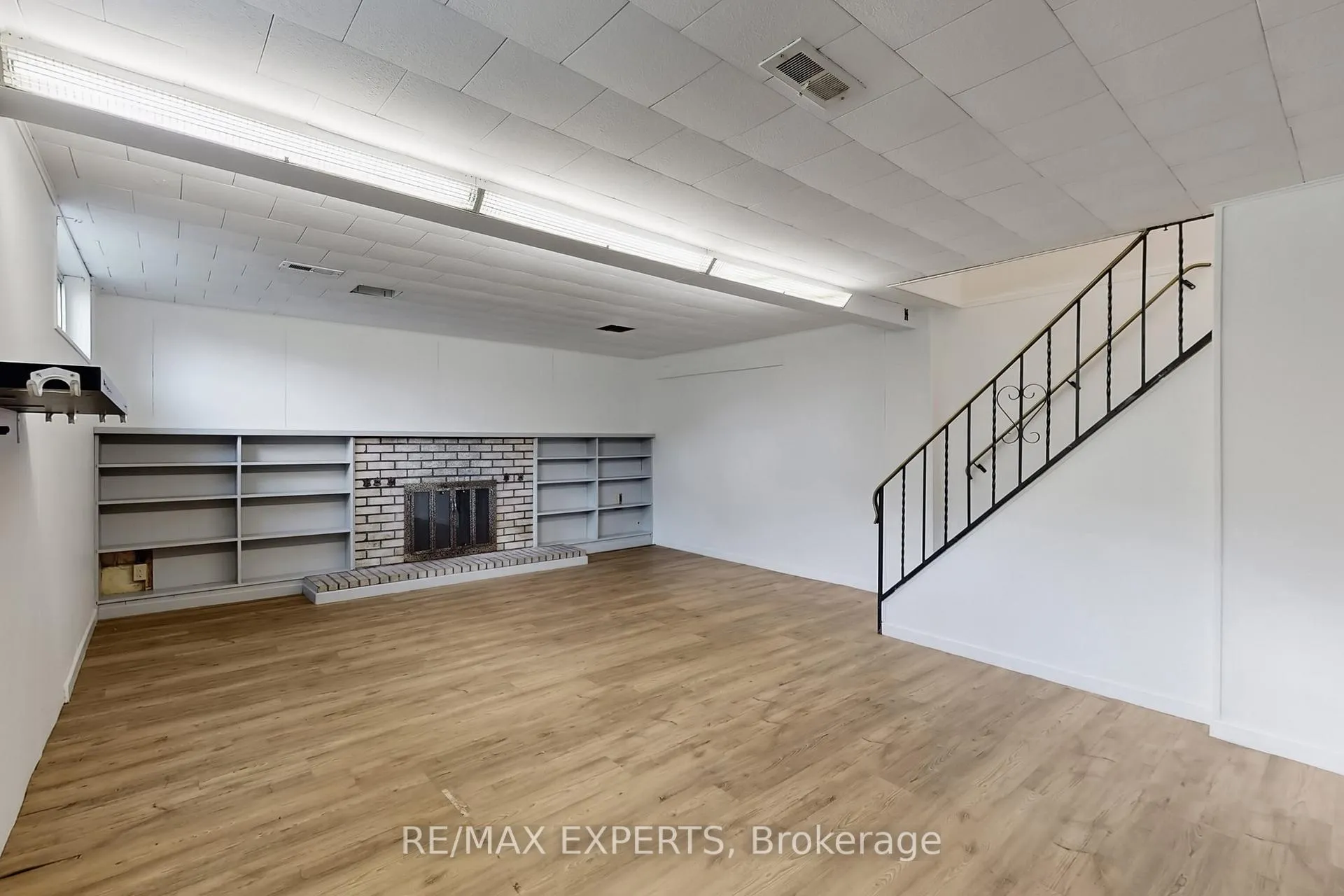 Photo 34 of 50 Goodman Crescent, Vaughan, Maple — HOMEH