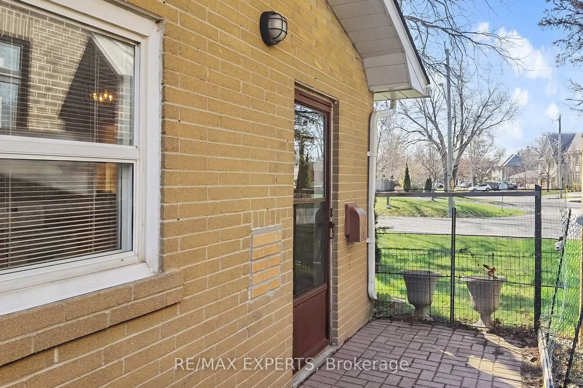Photo 48 of 50 Goodman Crescent, Vaughan, Maple — HOMEH