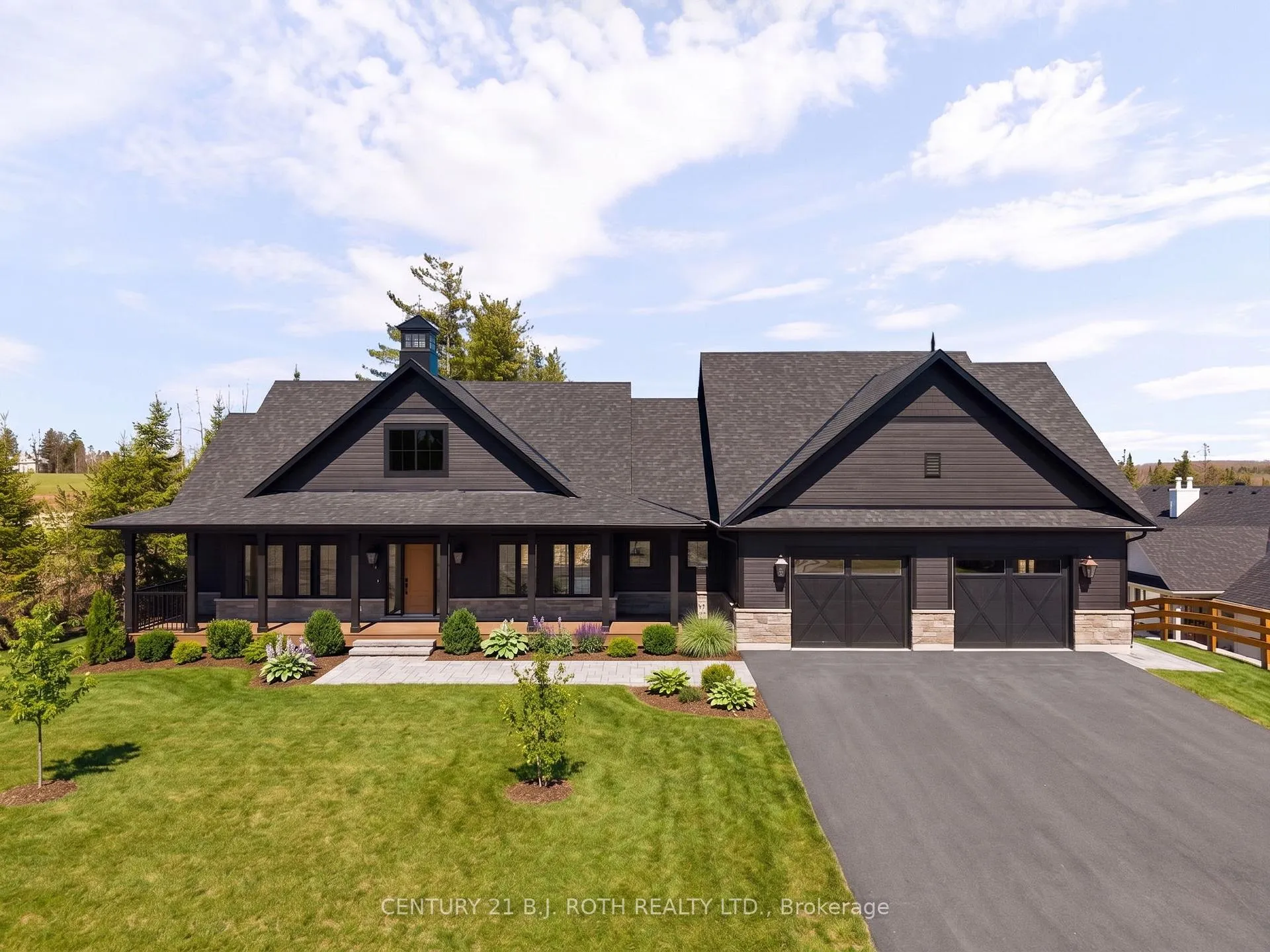 Front of 2 Friesian Court