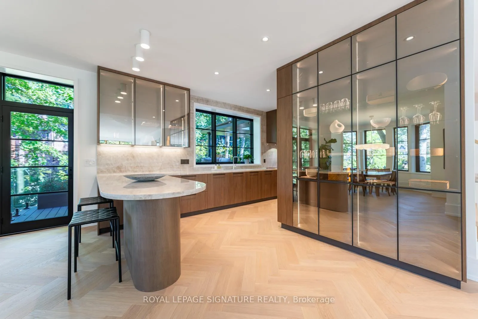 Photo 13 of 8 Crown Park Road, Toronto, The Beaches — HOMEH