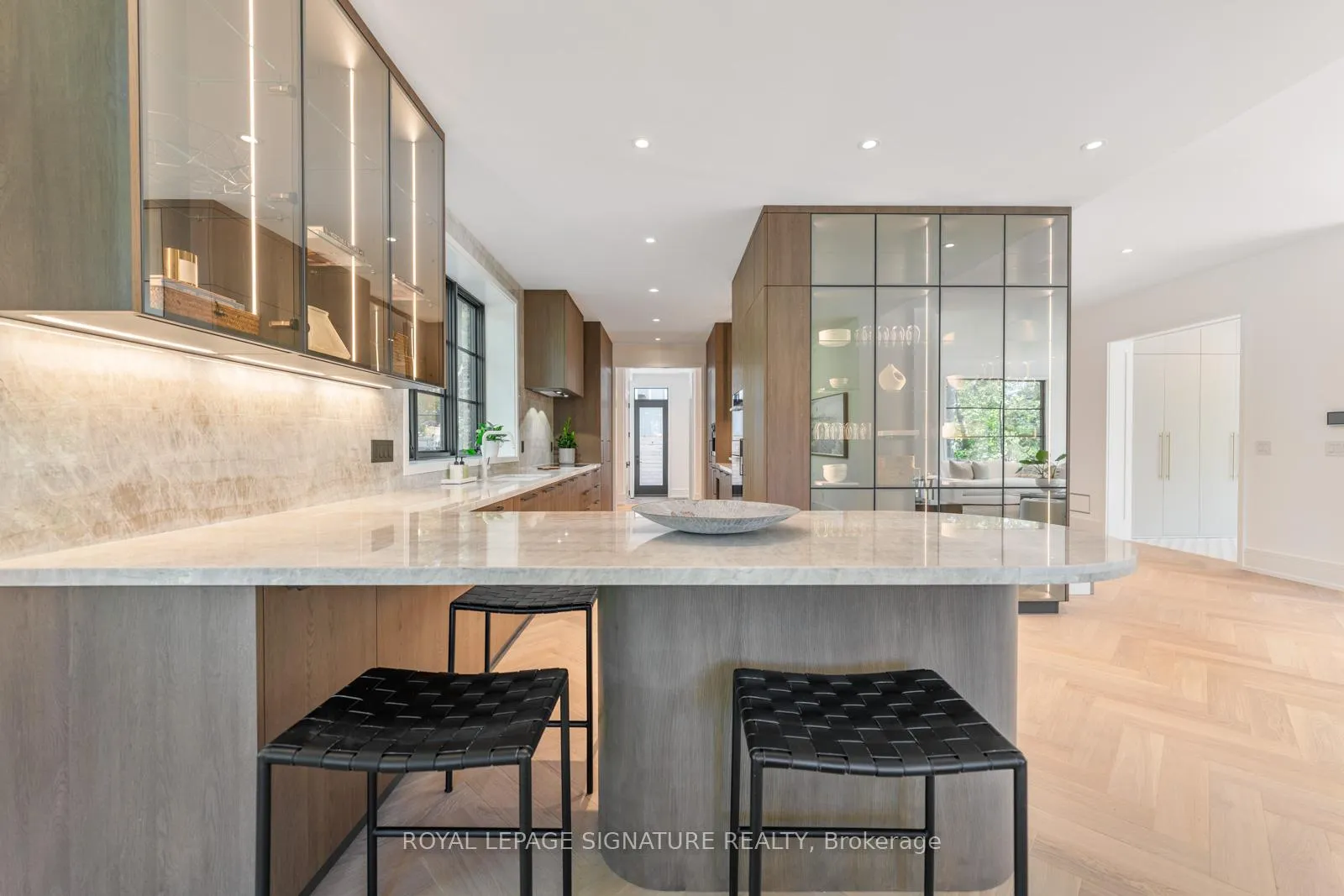 Photo 16 of 8 Crown Park Road, Toronto, The Beaches — HOMEH