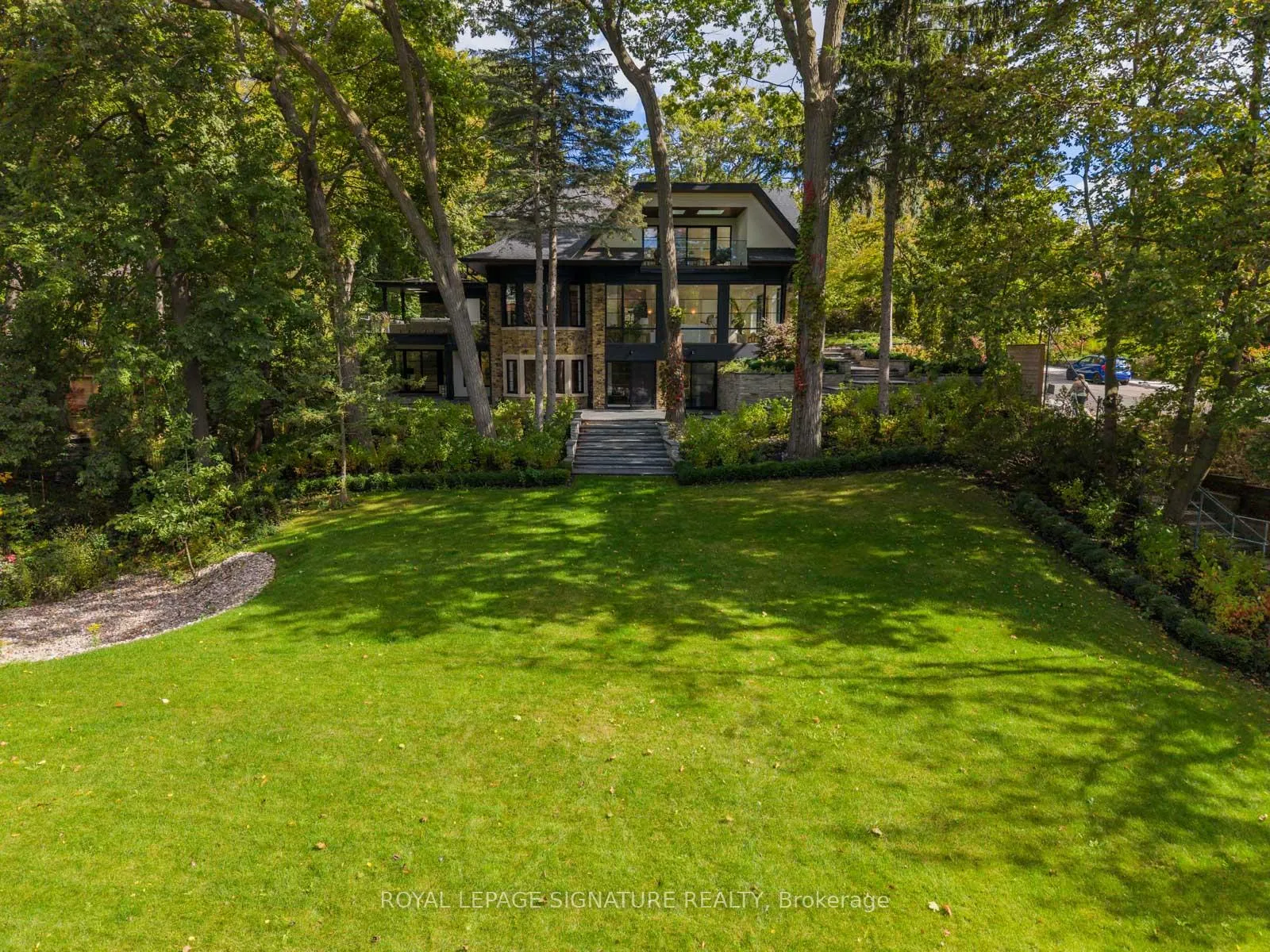 Photo 43 of 8 Crown Park Road, Toronto, The Beaches — HOMEH
