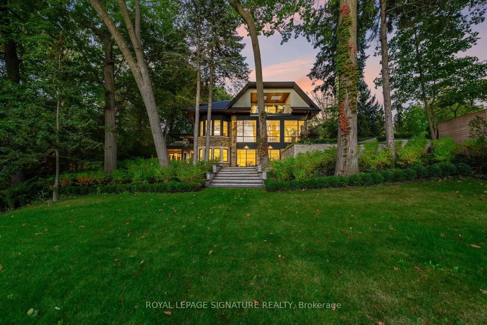 Photo 49 of 8 Crown Park Road, Toronto, The Beaches — HOMEH