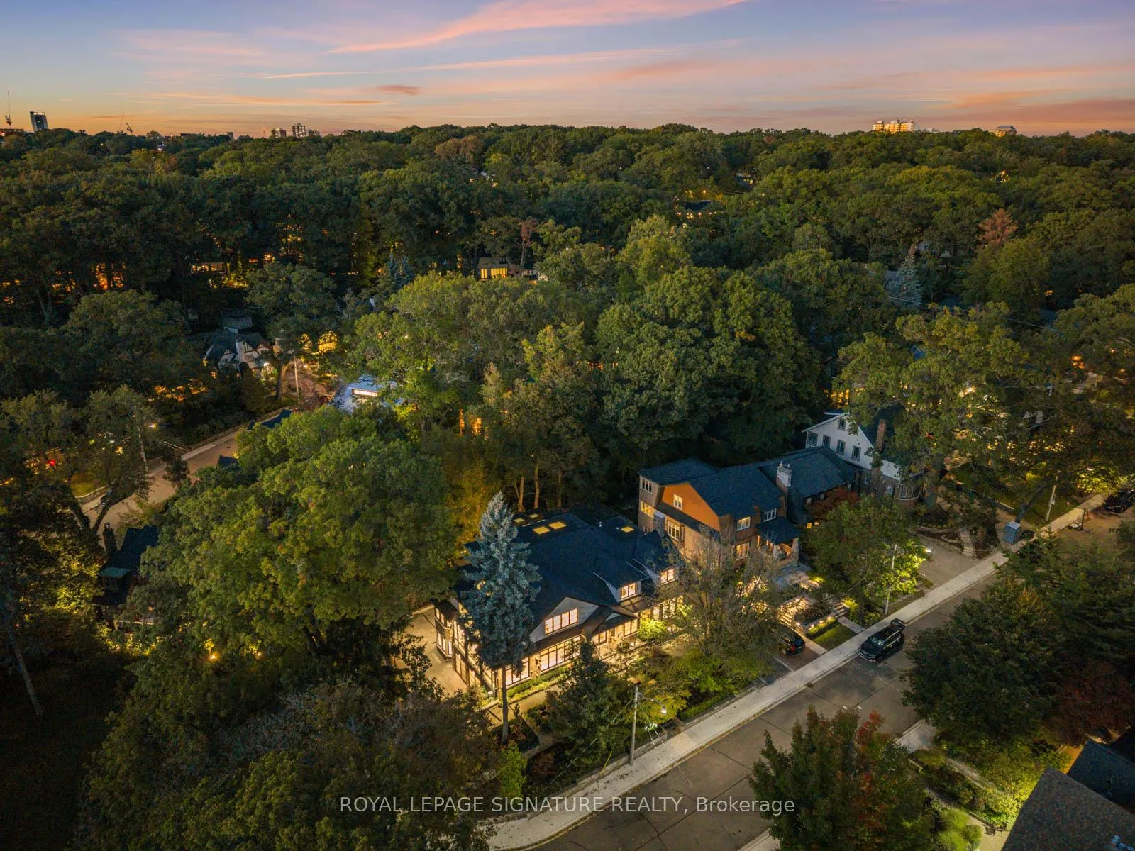 Photo 50 of 8 Crown Park Road, Toronto, The Beaches — HOMEH