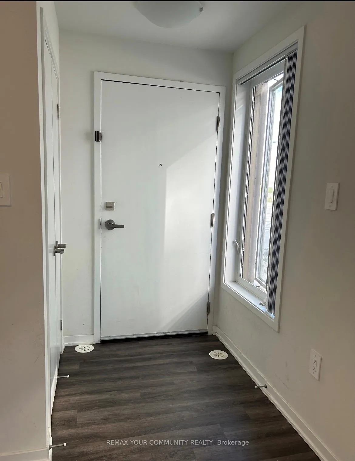 Photo 2 of Unit 93, 39 Honeycrisp Crescent, Vaughan, Vaughan Corporate Centre — HOMEH
