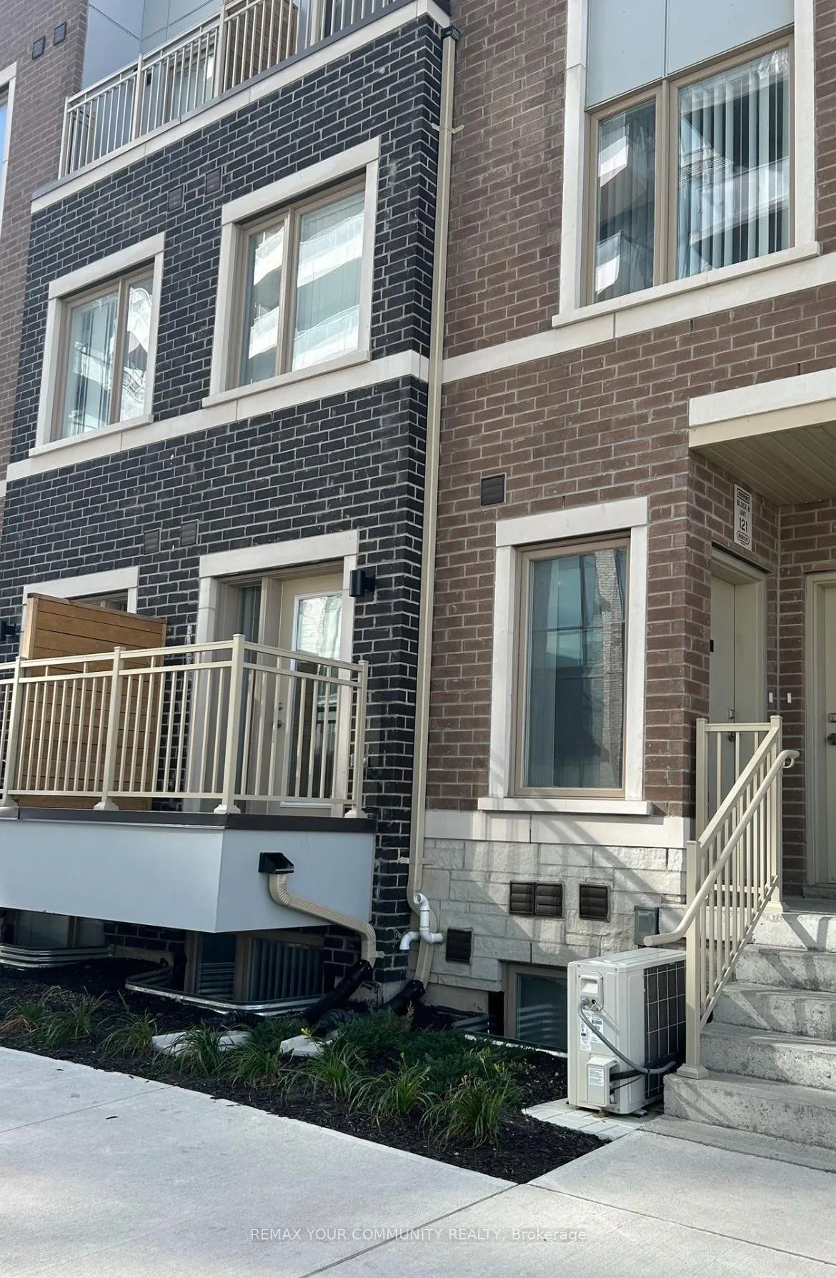 Photo 7 of Unit 93, 39 Honeycrisp Crescent, Vaughan, Vaughan Corporate Centre — HOMEH