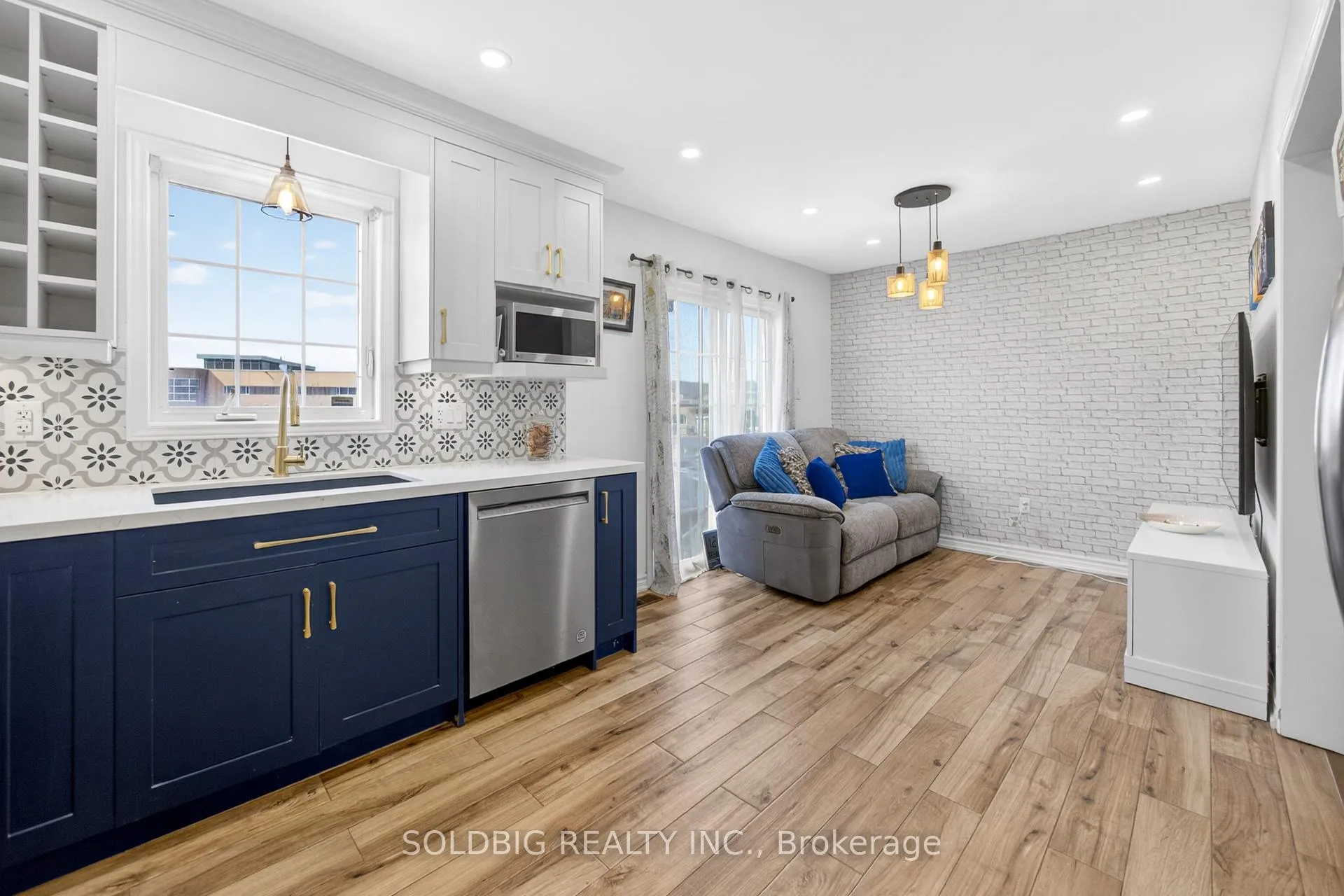 Photo 13 of 424 Chandler Crescent, Milton, Scott — HOMEH