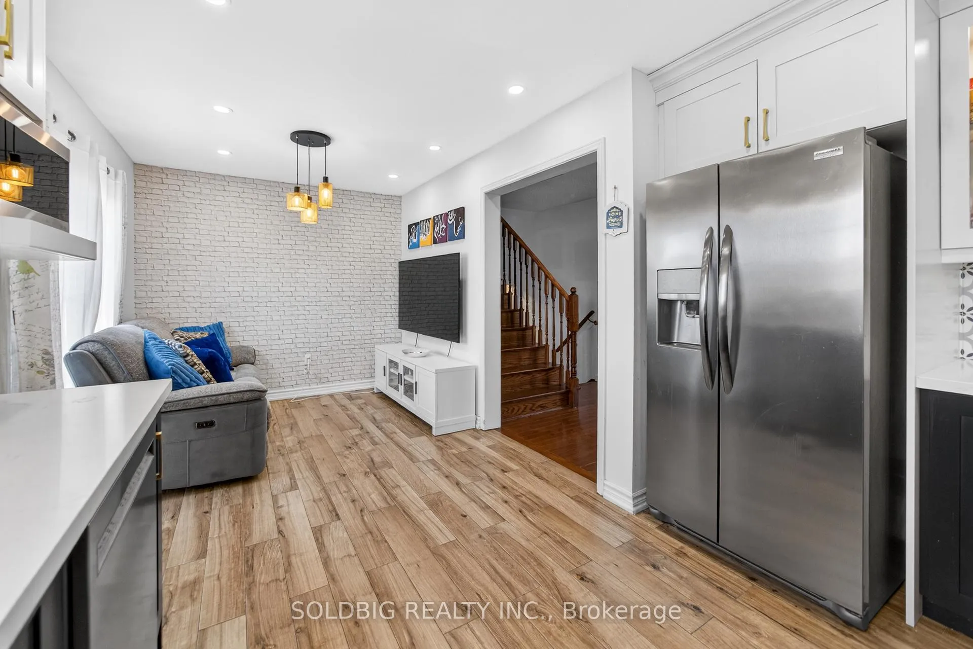 Photo 14 of 424 Chandler Crescent, Milton, Scott — HOMEH