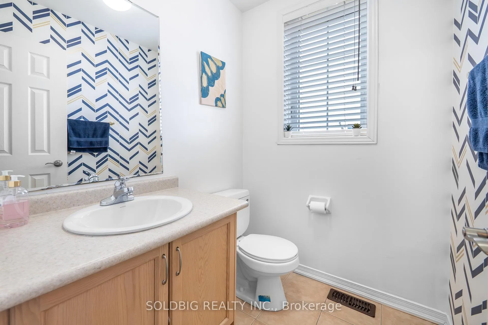 Photo 15 of 424 Chandler Crescent, Milton, Scott — HOMEH