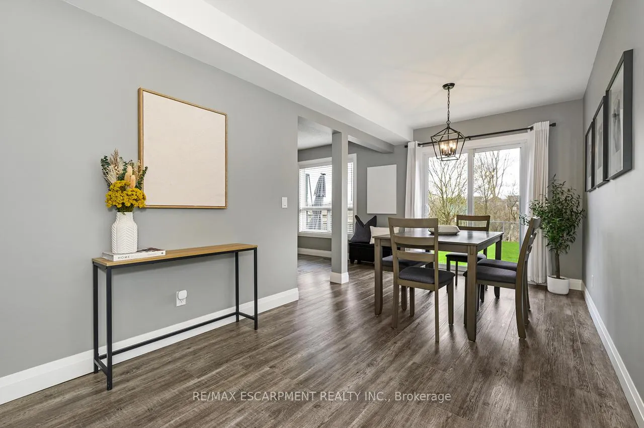 Photo 9 of 255 Hilltop Drive, North Dumfries — HOMEH