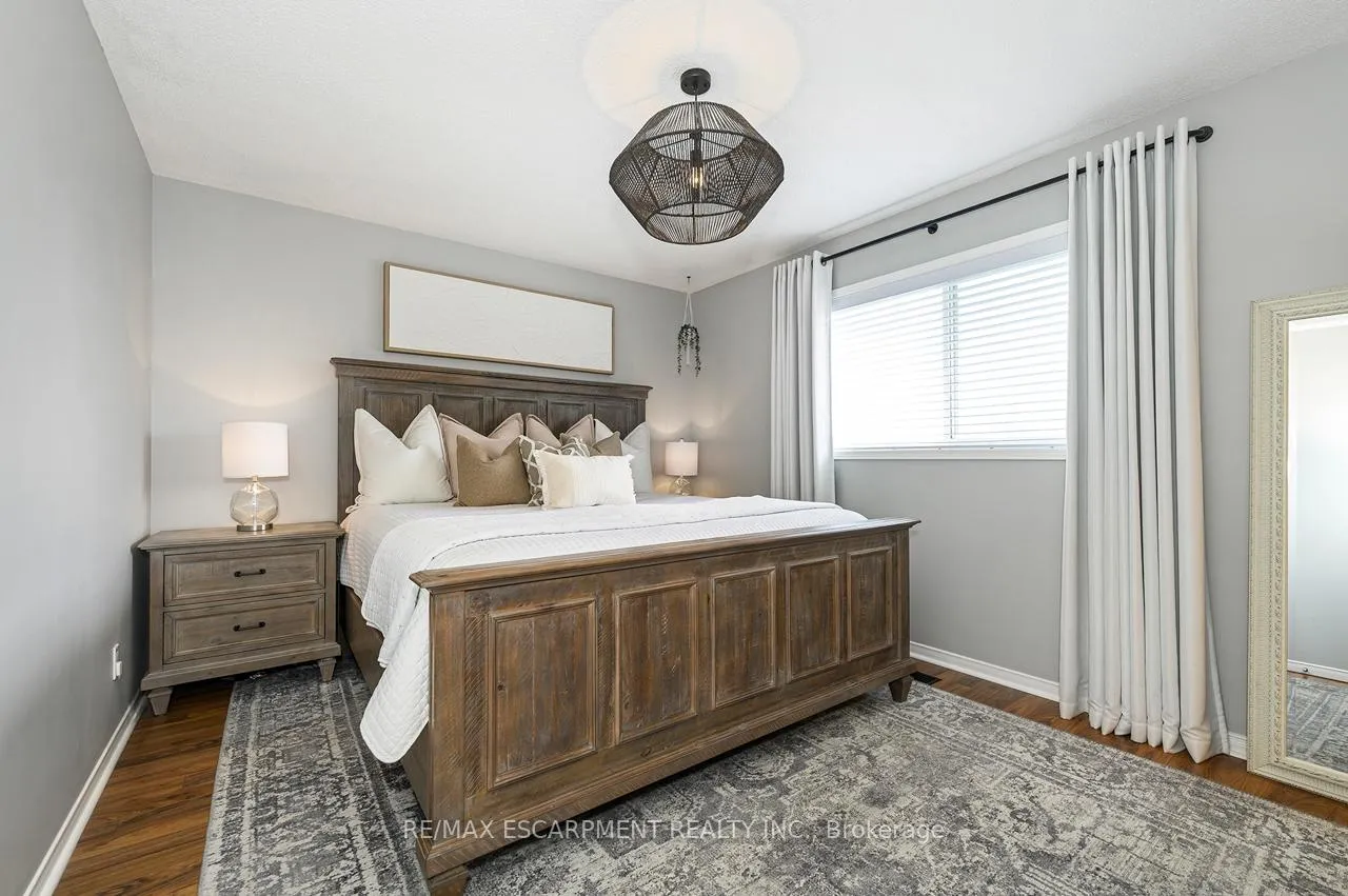 Photo 18 of 255 Hilltop Drive, North Dumfries — HOMEH