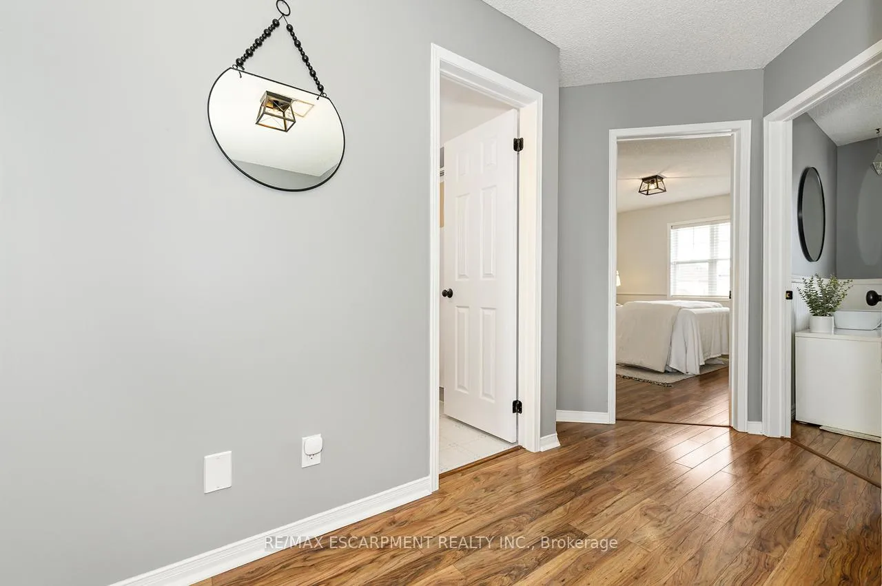 Photo 22 of 255 Hilltop Drive, North Dumfries — HOMEH