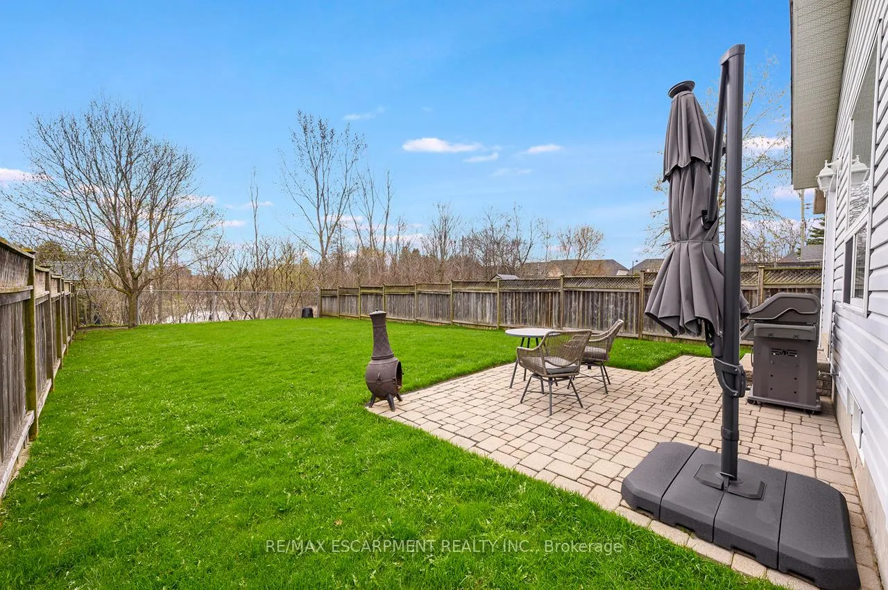 Photo 29 of 255 Hilltop Drive, North Dumfries — HOMEH
