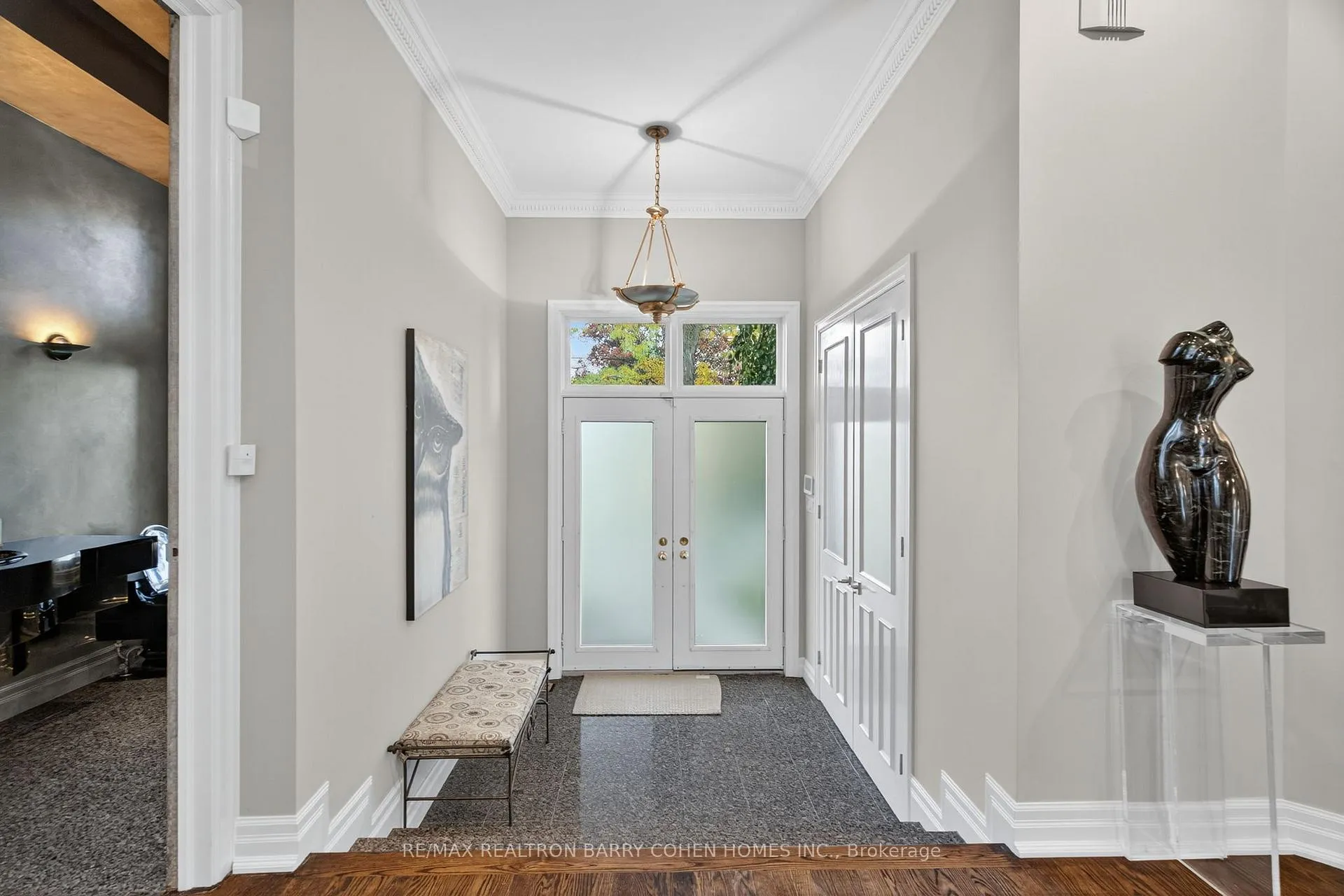 Photo 4 of 471 Cranbrooke Avenue, Toronto, Bedford Park-Nortown — HOMEH