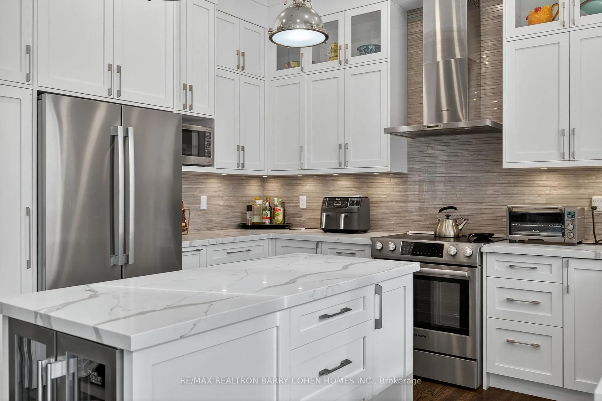 Photo 12 of 471 Cranbrooke Avenue, Toronto, Bedford Park-Nortown — HOMEH