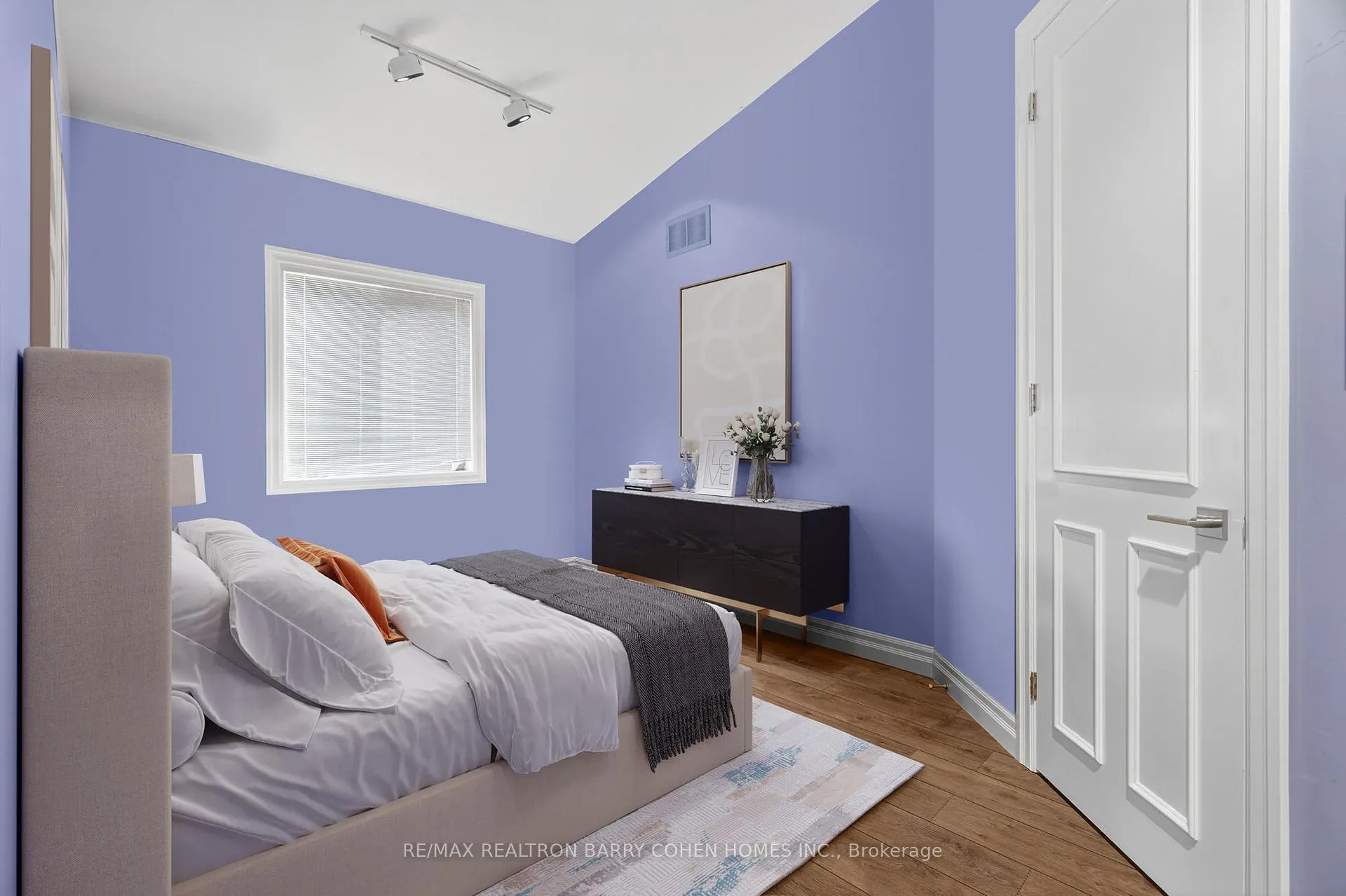Photo 23 of 471 Cranbrooke Avenue, Toronto, Bedford Park-Nortown — HOMEH
