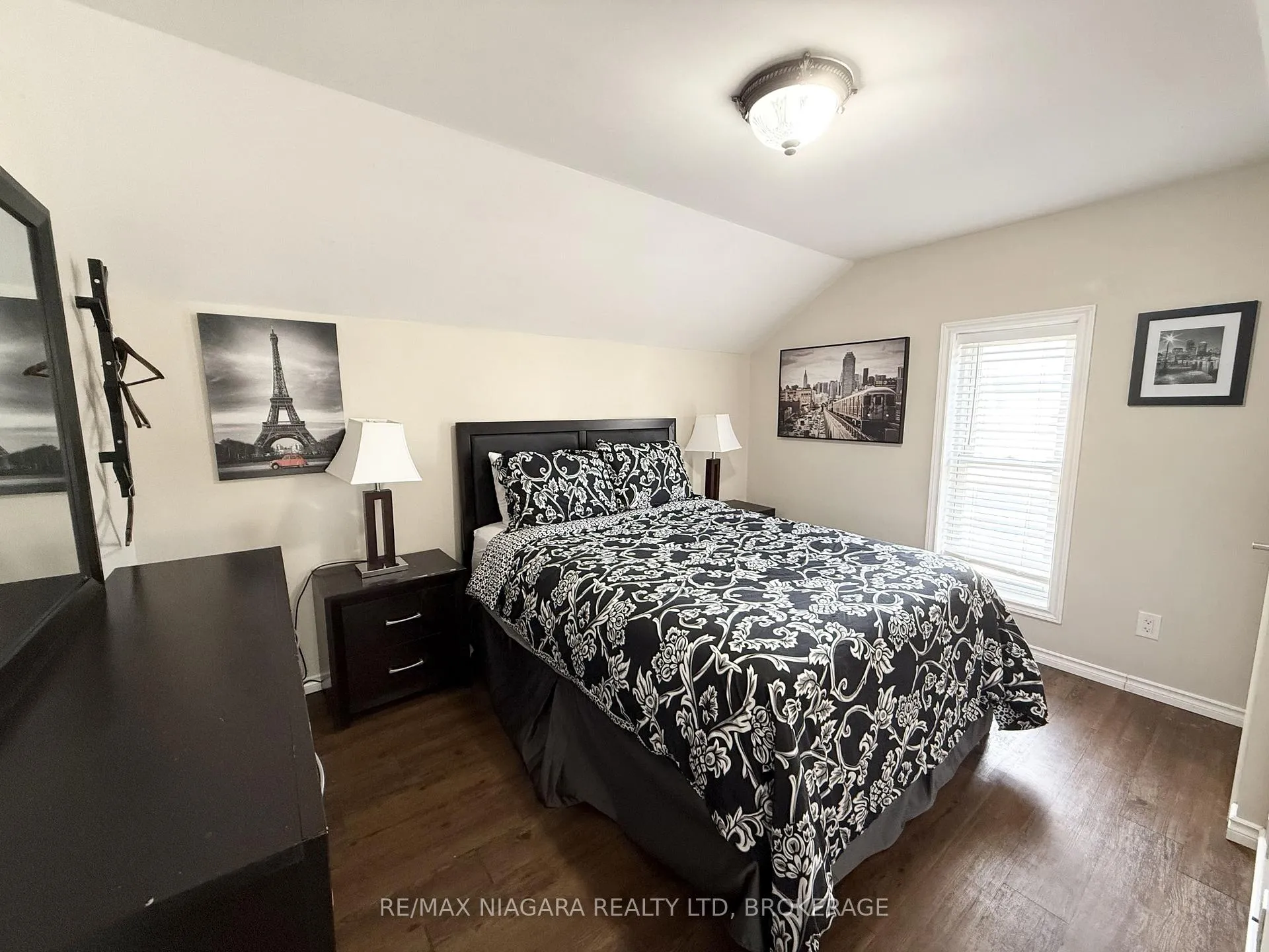 Photo 20 of Unit Unit 2, 4686 Zimmerman Avenue, Niagara Falls, Downtown — HOMEH