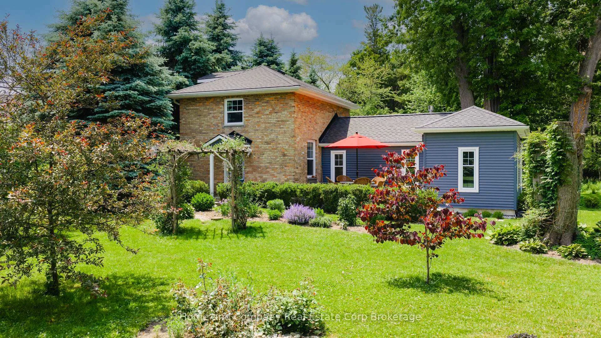 Front of 77419A Bluewater Highway